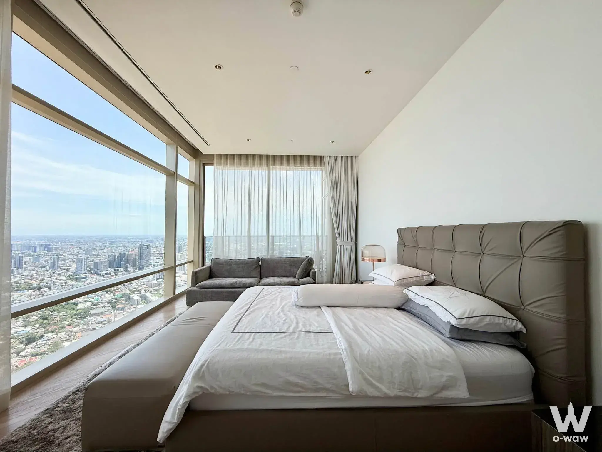 Condo with 3 bedrooms for rent at Four Seasons Private Residences — photo 3 of 5