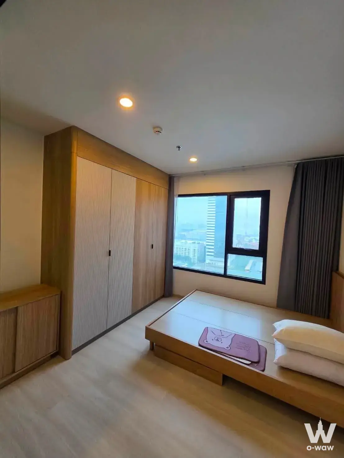 Condo with 1 bedroom for rent at Life Asoke — photo 2 of 5