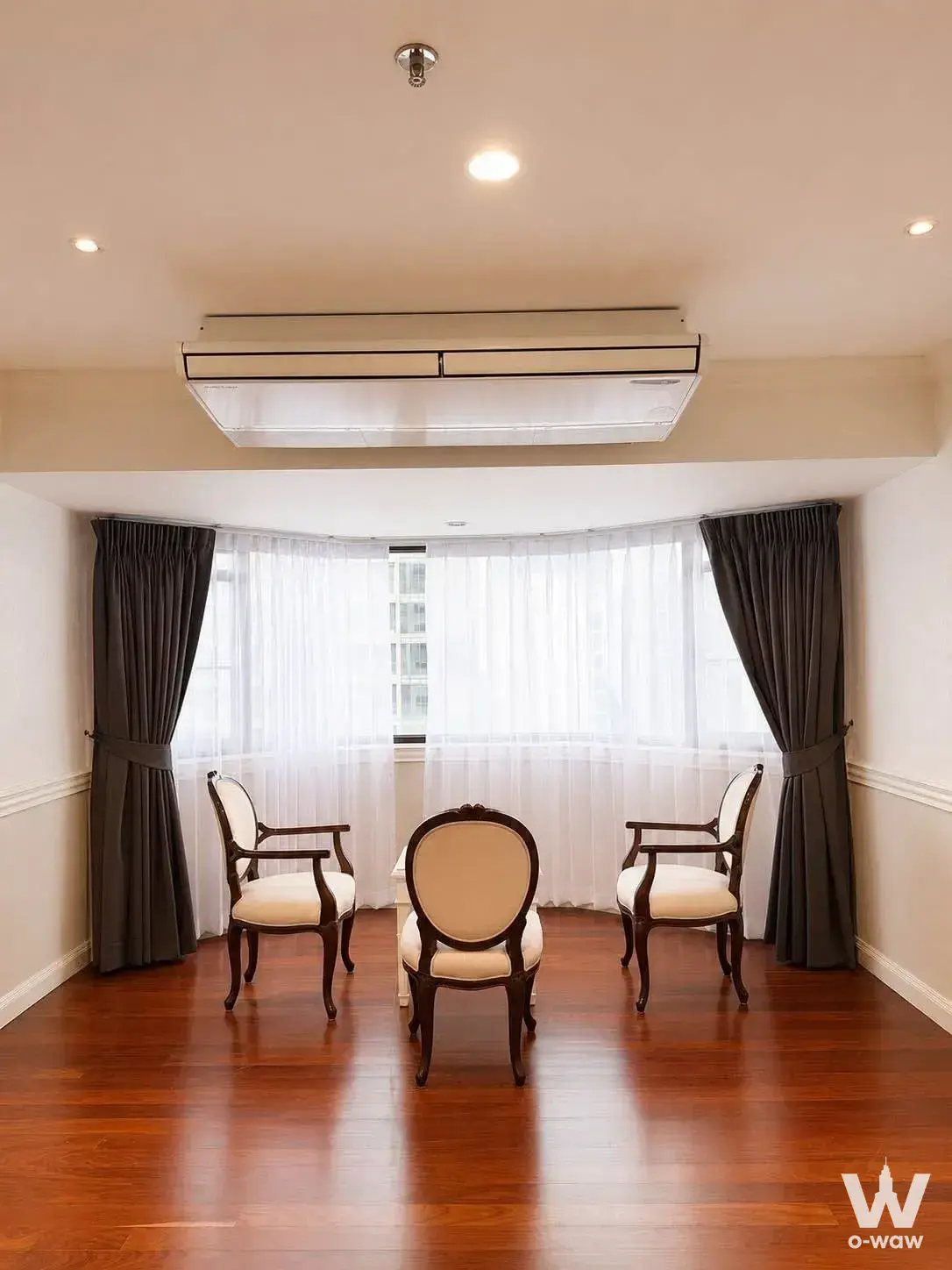 Condo with 3 bedrooms for rent at Baan Suanpetch — photo 5 of 5