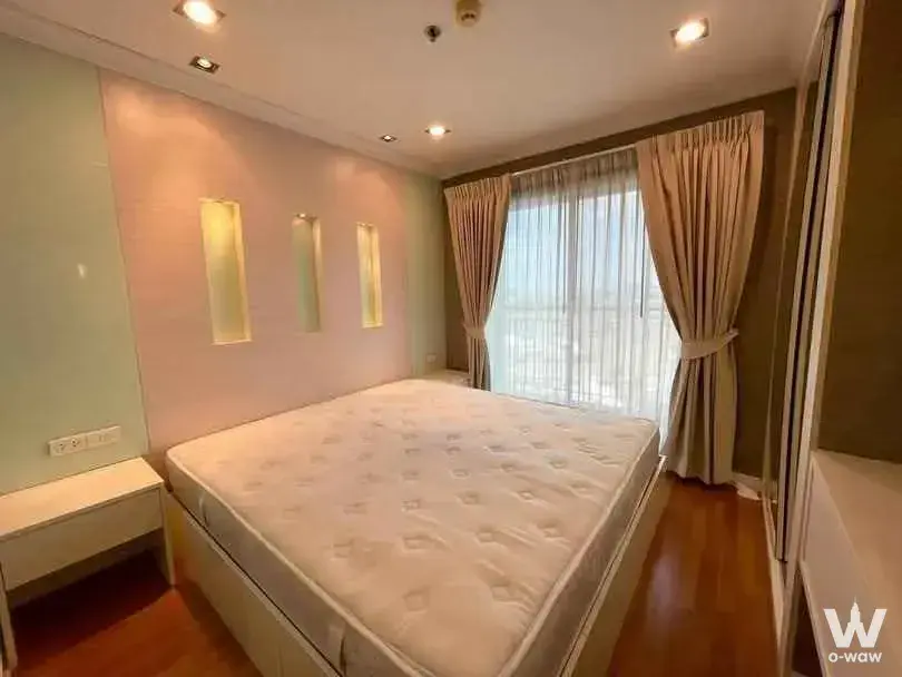 Condo with 1 bedroom for rent at Lumpini Place Rama 9 - Ratchada — photo 1 of 5