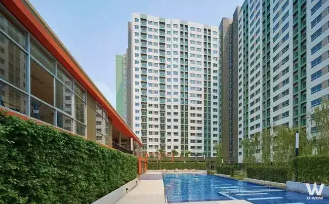 Bangkok, near MRT Laksong (3 km)