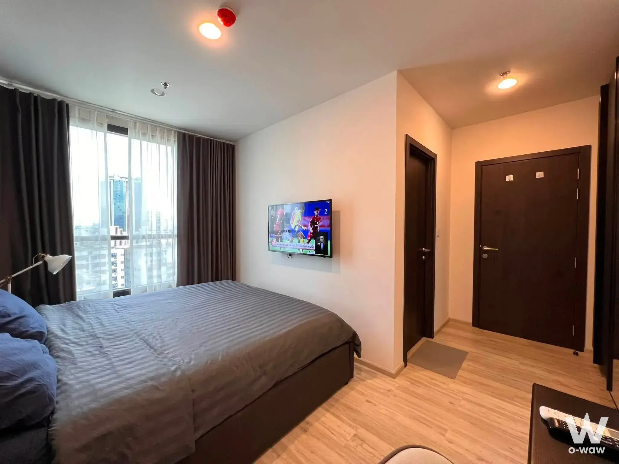 Condo with 2 bedrooms for rent at XT HUAIKHWANG — photo 3 of 5