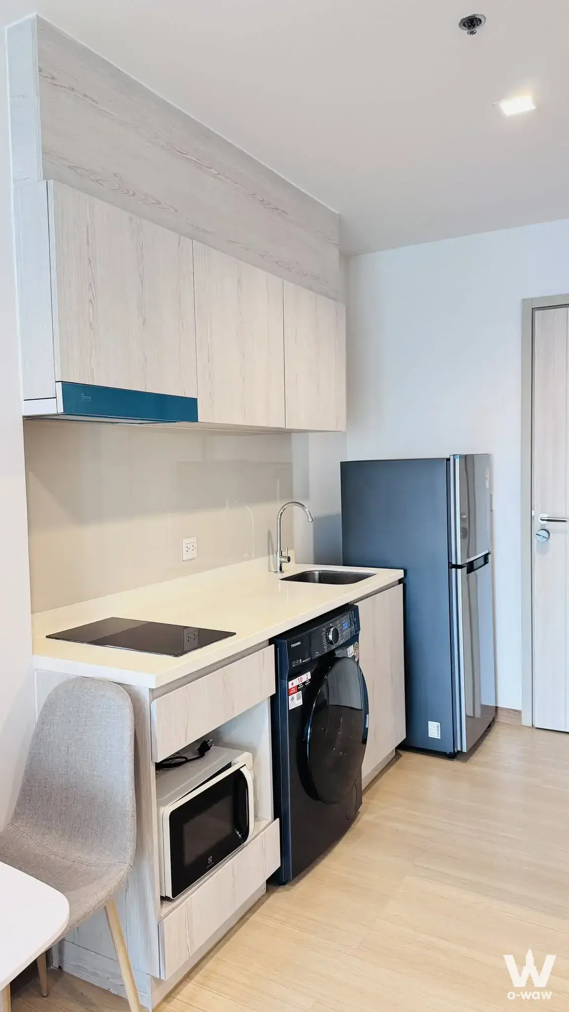 Condo with 1 bedroom for rent at Life One Wireless — photo 3 of 5
