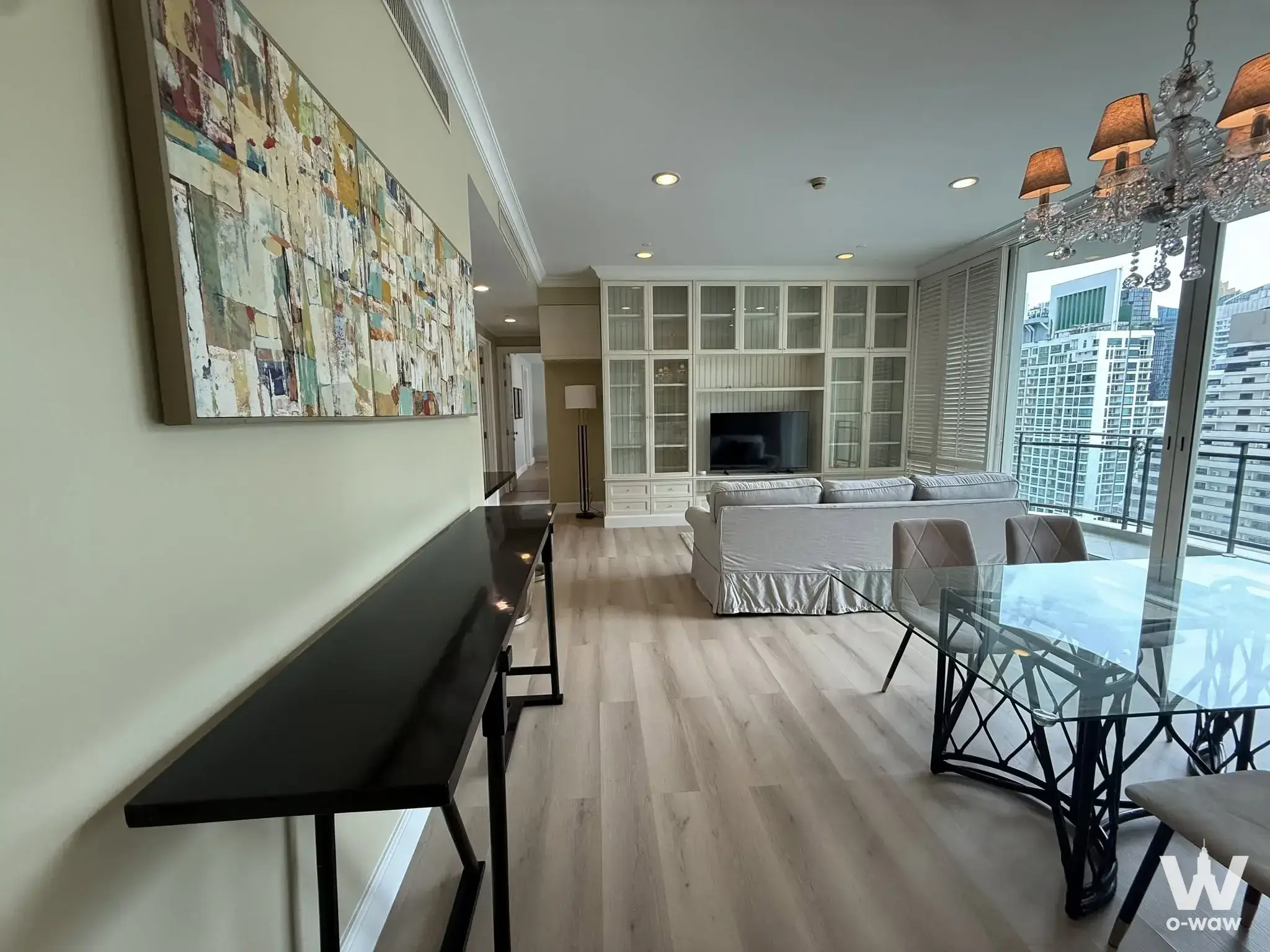 Condo with 3 bedrooms for rent at Royce Private Residences — photo 3 of 5