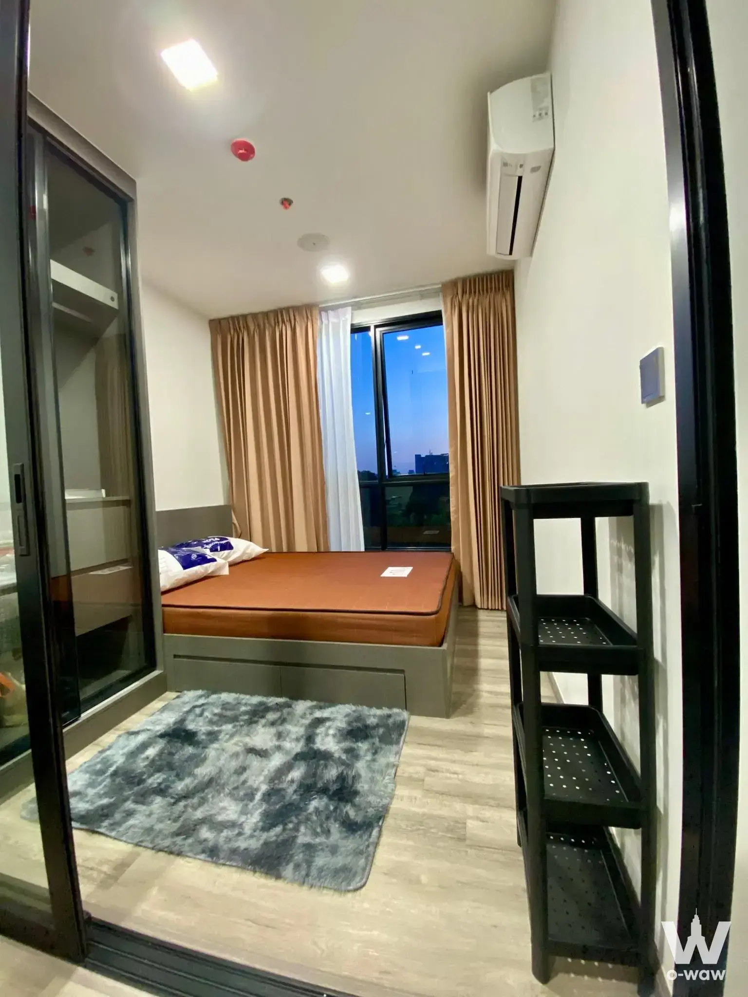 Condo with 1 bedroom for rent at Modiz Vault Kaset Sripatum — photo 1 of 5