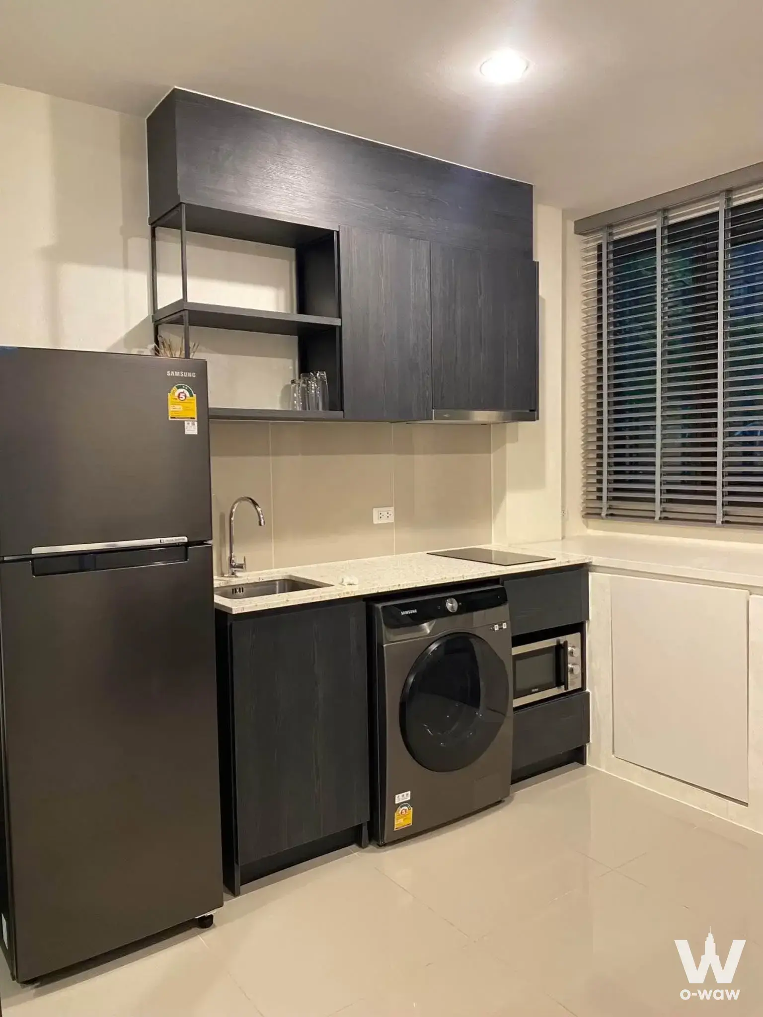 Condo with 1 bedroom for rent at XT HUAIKHWANG — photo 1 of 5