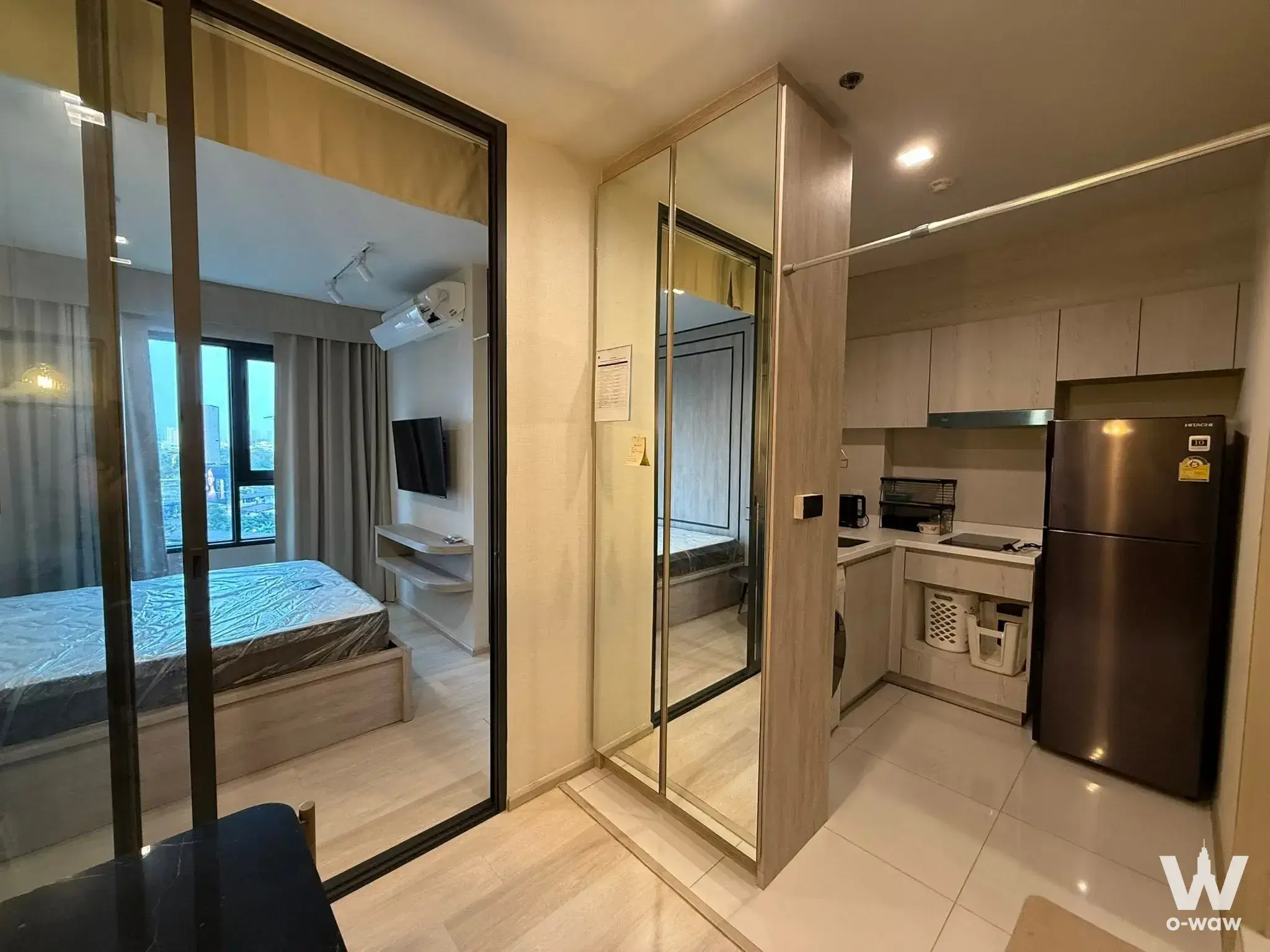 Near BTS Ploenchit and Wireless Pier