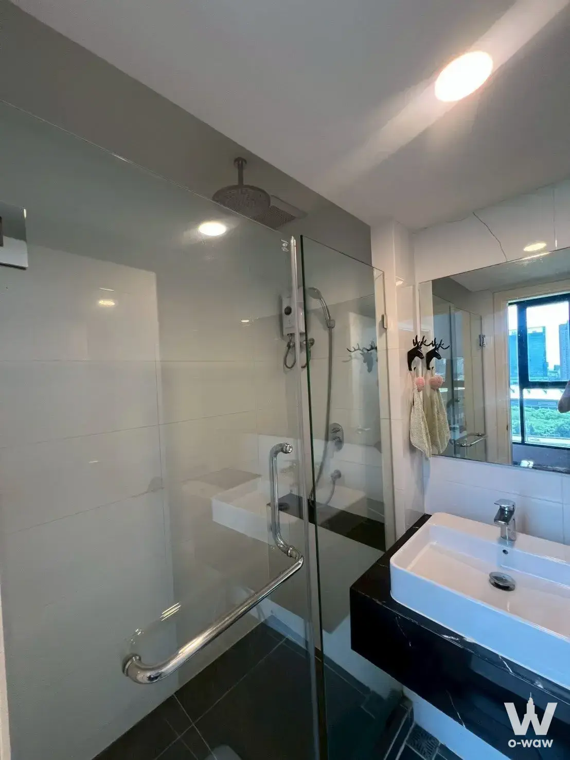 Condo with 2 bedrooms for rent at A Space Condominium — photo 3 of 5