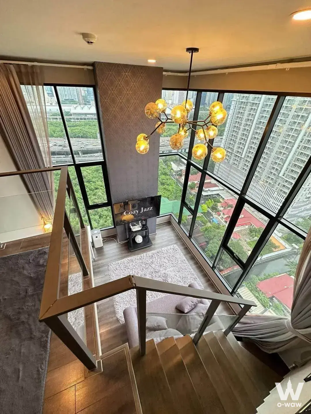 Condo with 2 bedrooms for rent at KnightsBridge Space Rama 9 — photo 3 of 5
