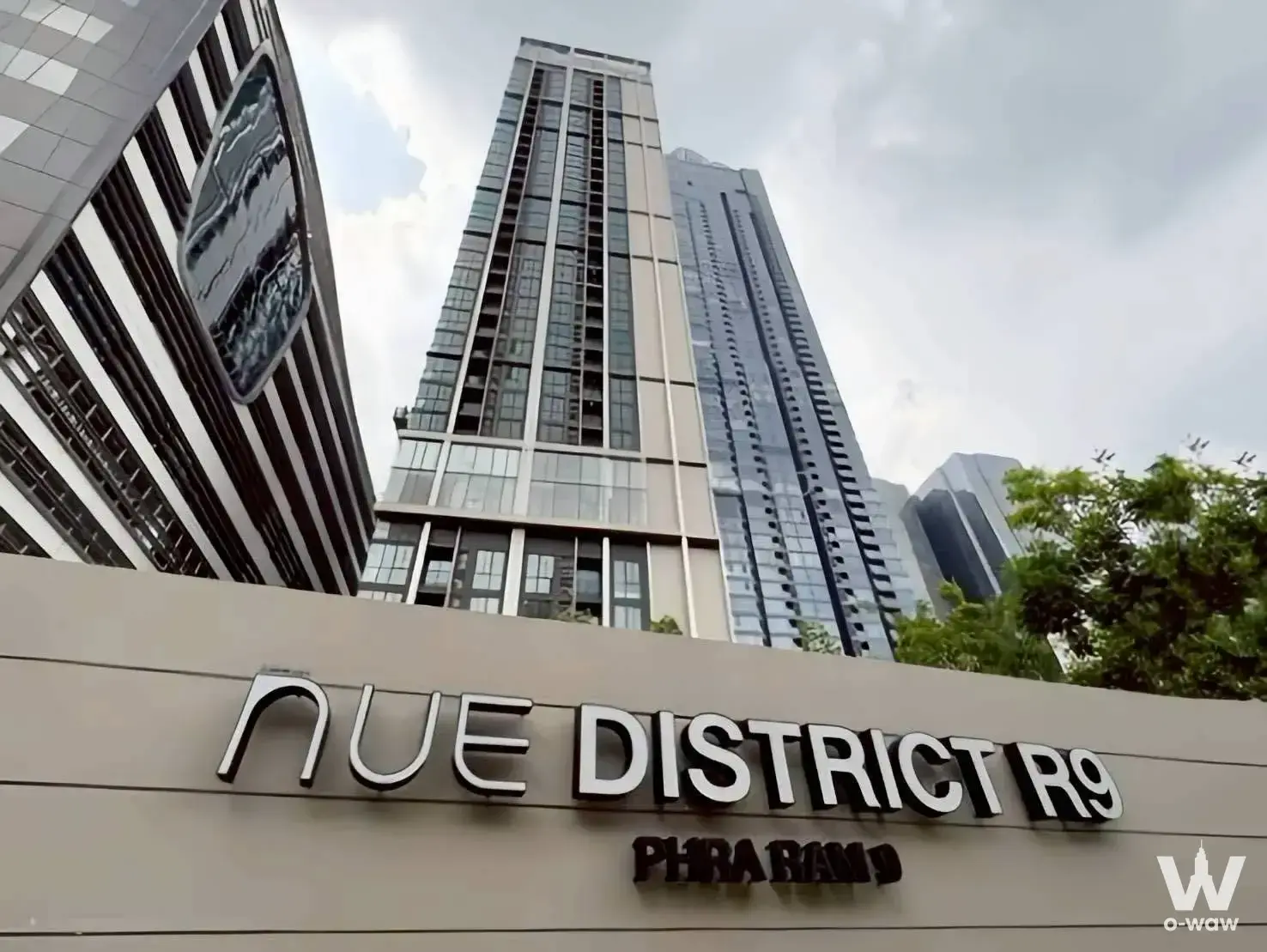 Nuea District, Rama 9 MRT Station