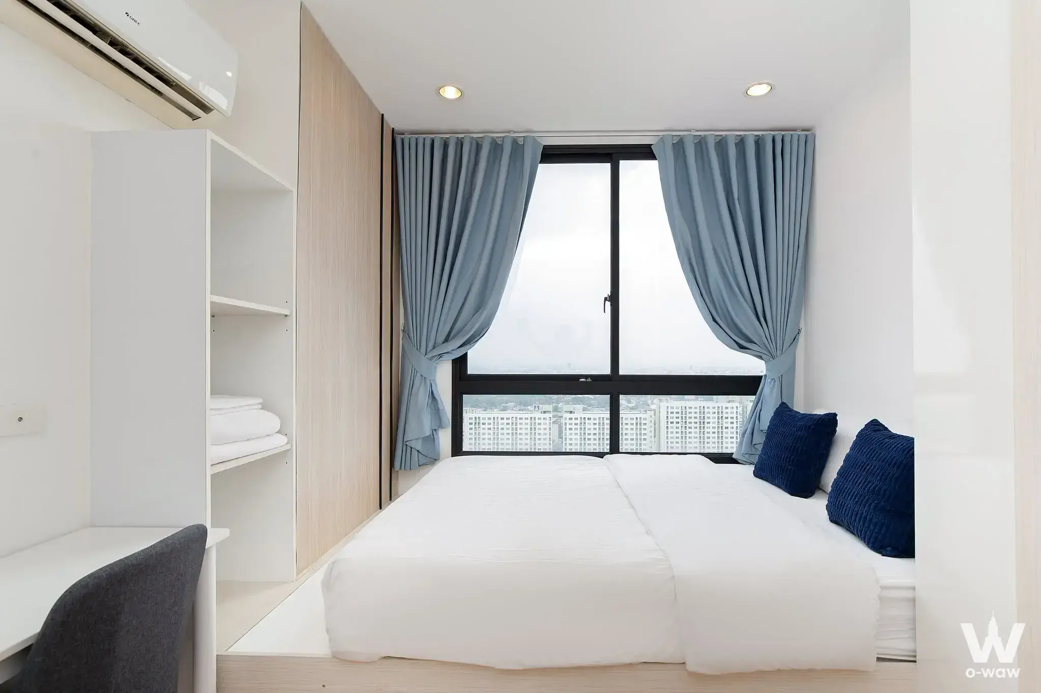 Condo with 2 bedrooms for rent at Artemis Sukhumvit 77 — photo 2 of 5