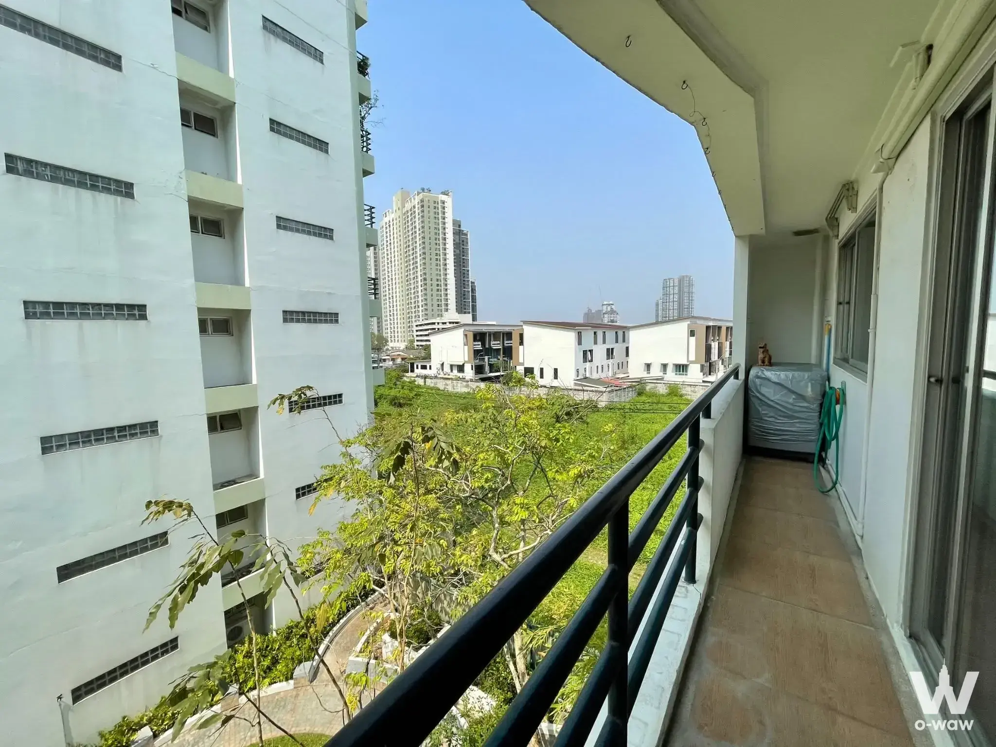 Condo with 2 bedrooms for rent at Waterford Park Rama 4 — photo 5 of 5