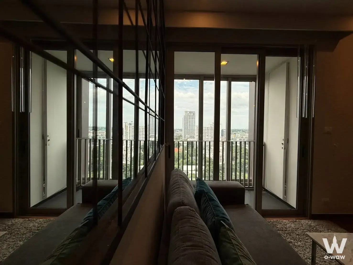 Condo with 2 bedrooms for rent at Ashton Morph 38 — photo 4 of 5