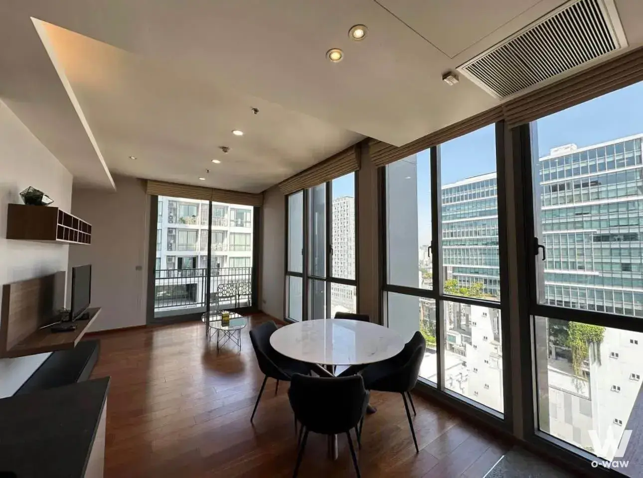 Condo with 2 bedrooms for rent at Quattro by Sansiri — photo 3 of 5