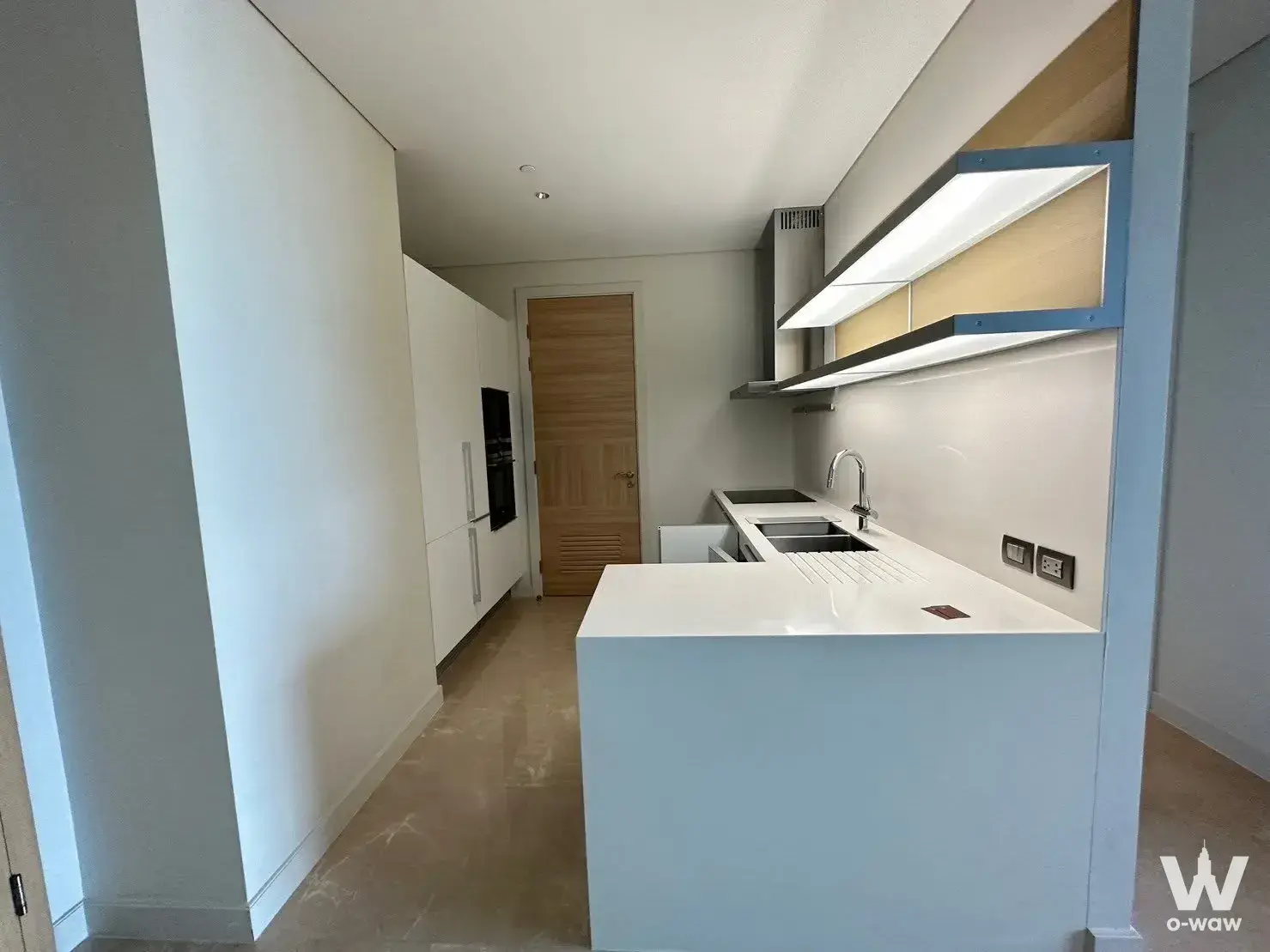 Condo with 2 bedrooms for rent at Sindhorn Residence — photo 5 of 5