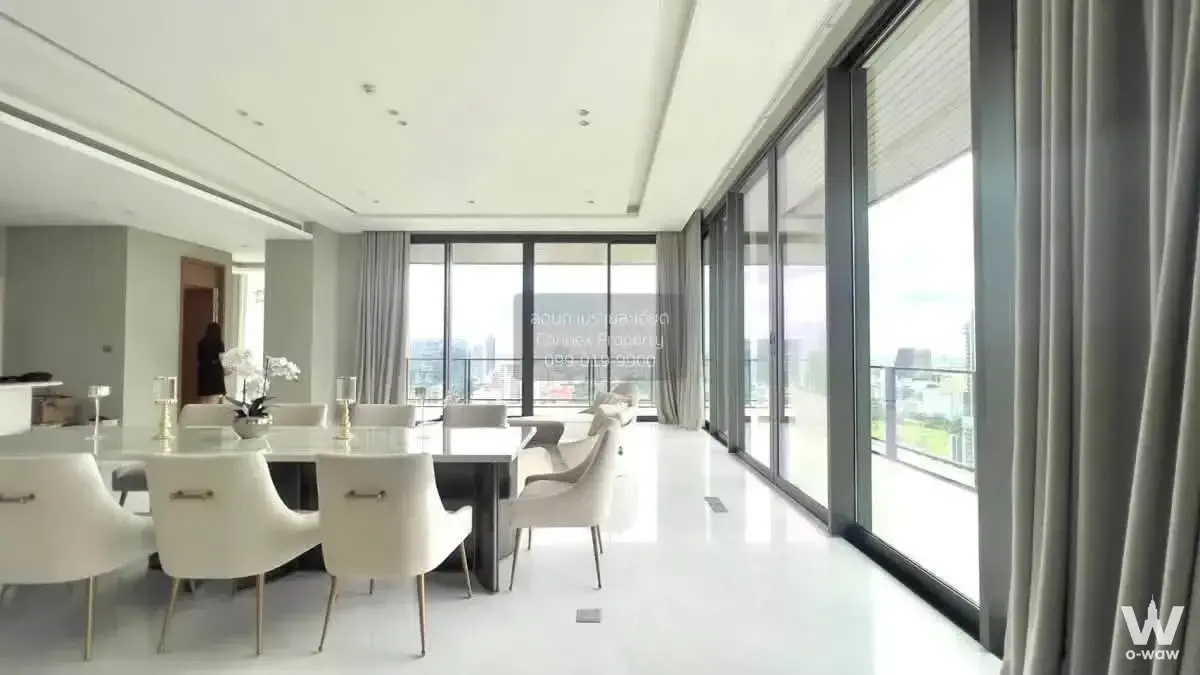 Condo with 4 bedrooms for sale at Sindhorn Residence — photo 1 of 2