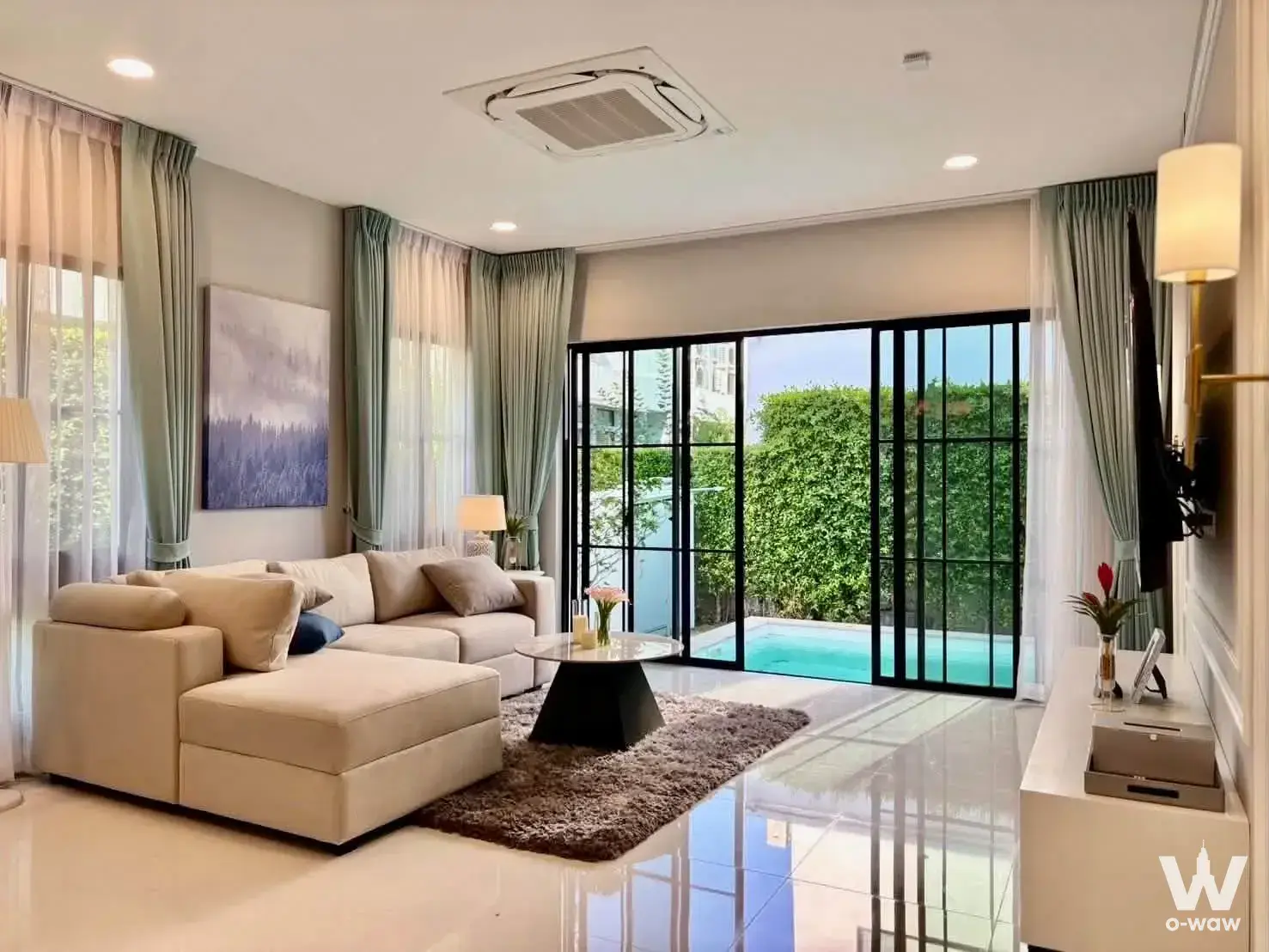House with 4 bedrooms for rent at Nantawan Bangna KM. 7 — photo 2 of 5