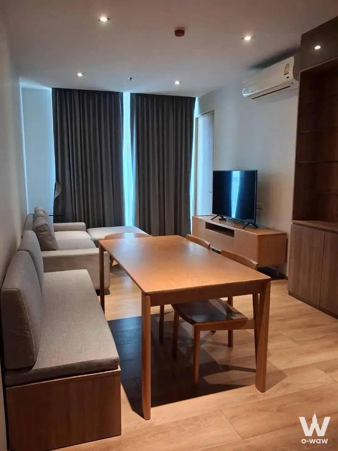Condo with 2 bedrooms for rent at Park Origin Phrom Phong — photo 1 of 5