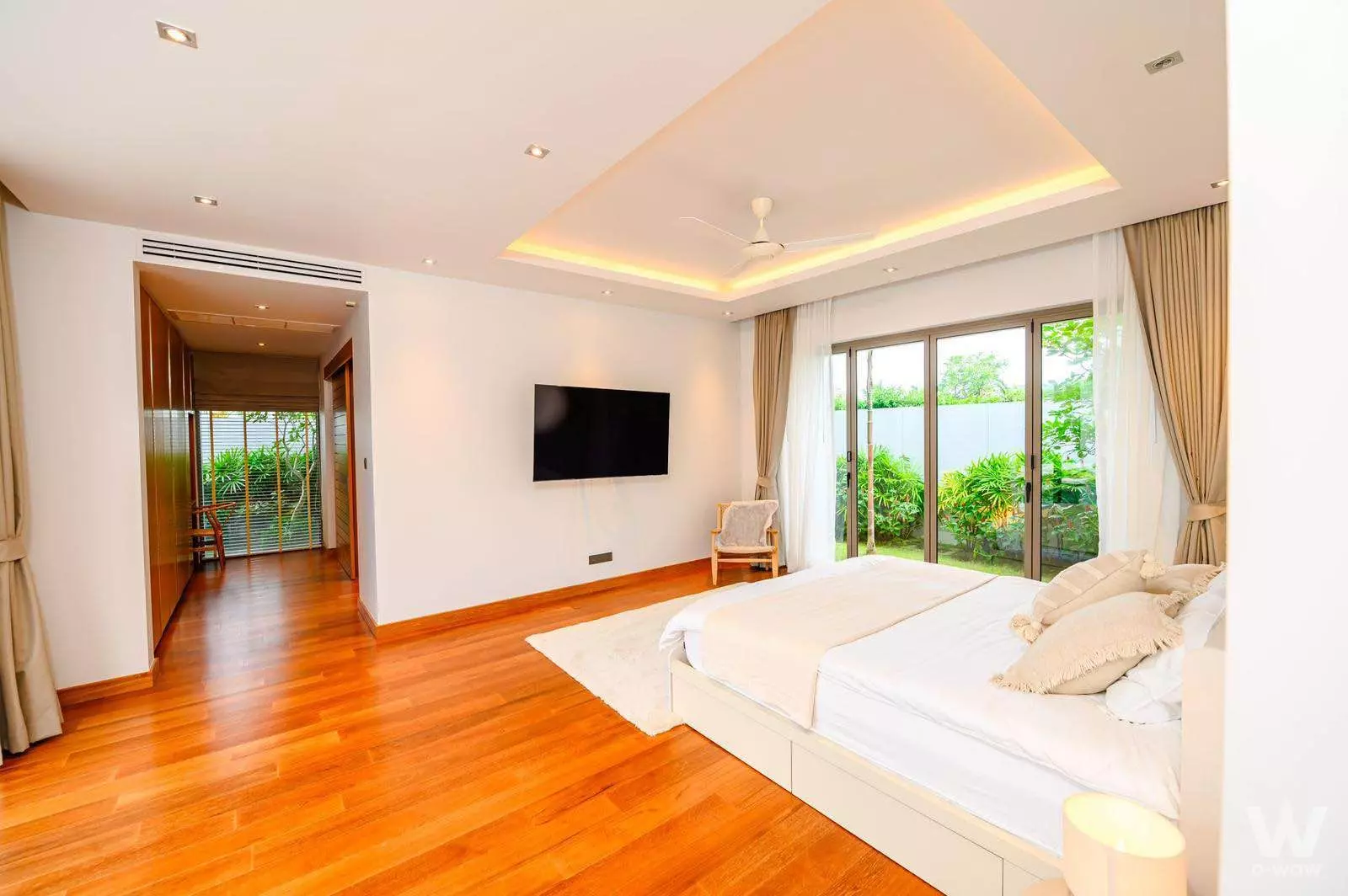 House with 5 bedrooms for sale at Cherngtalay, Thalang, Phuket — photo 3 of 5