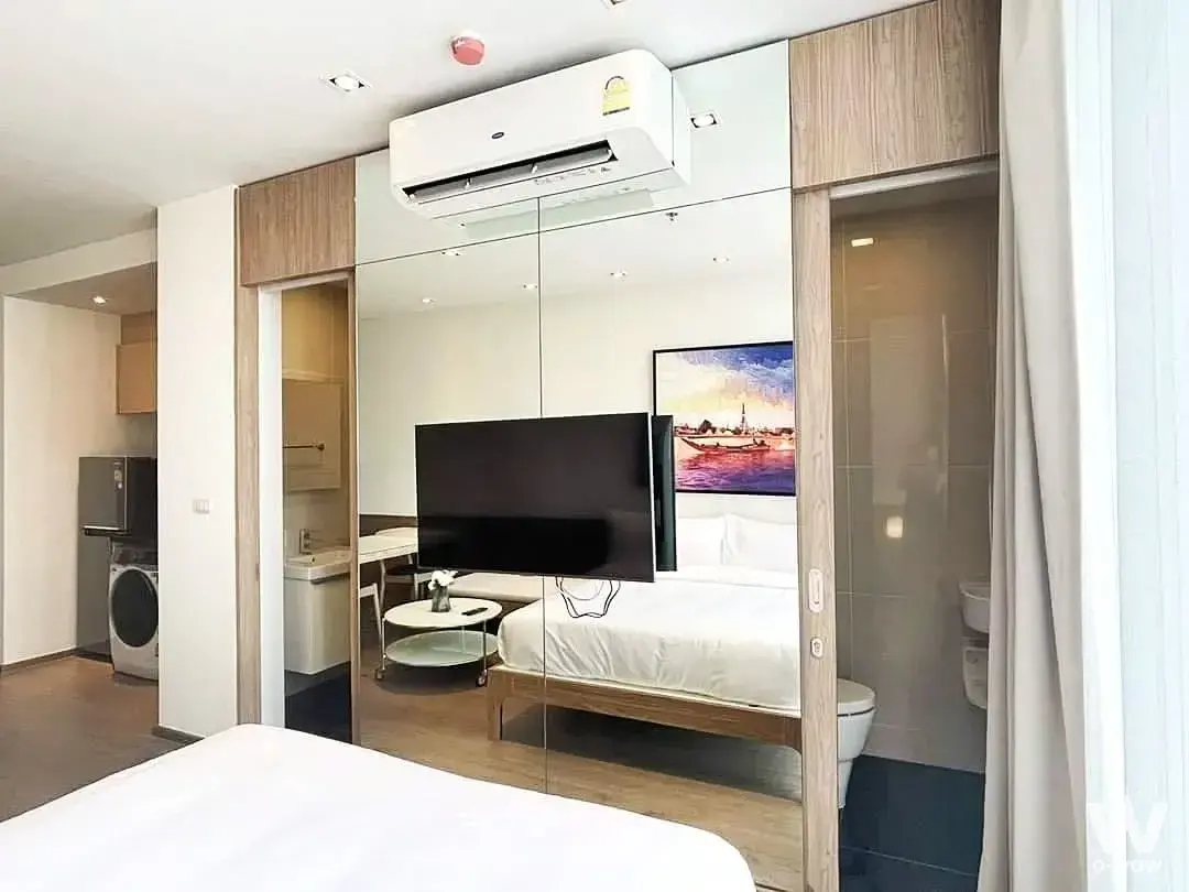Condo with 1 bedroom for rent at Park Origin Phrom Phong — photo 3 of 5