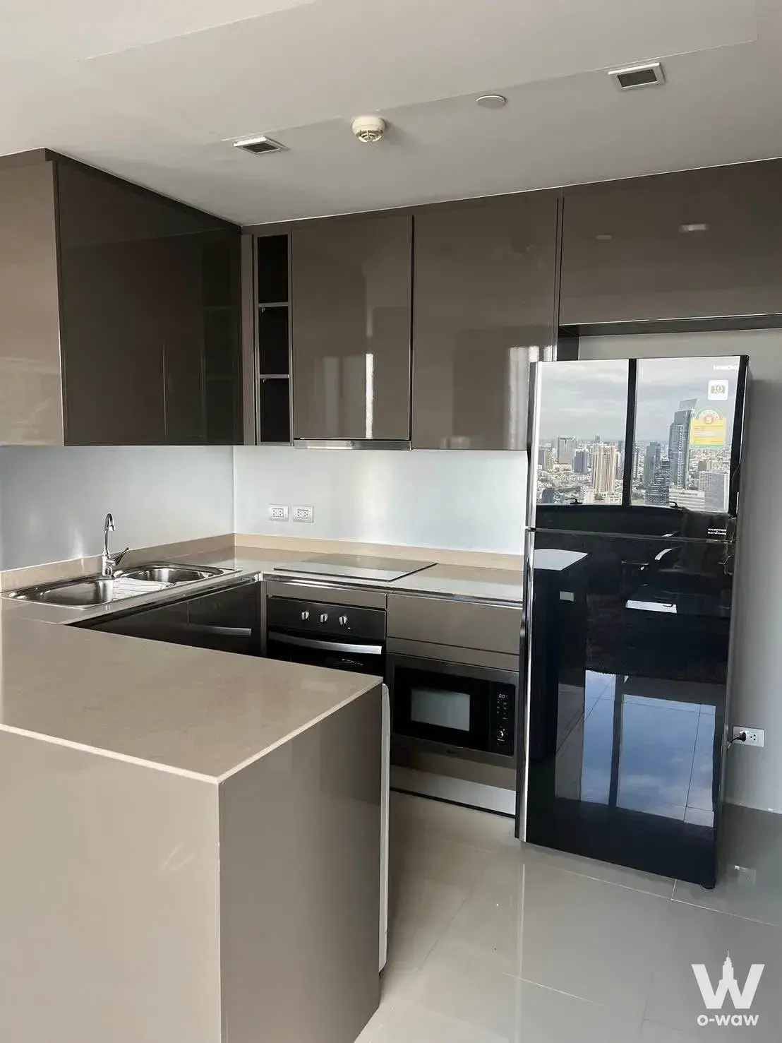 Condo with 3 bedrooms for rent at M Silom — photo 4 of 4