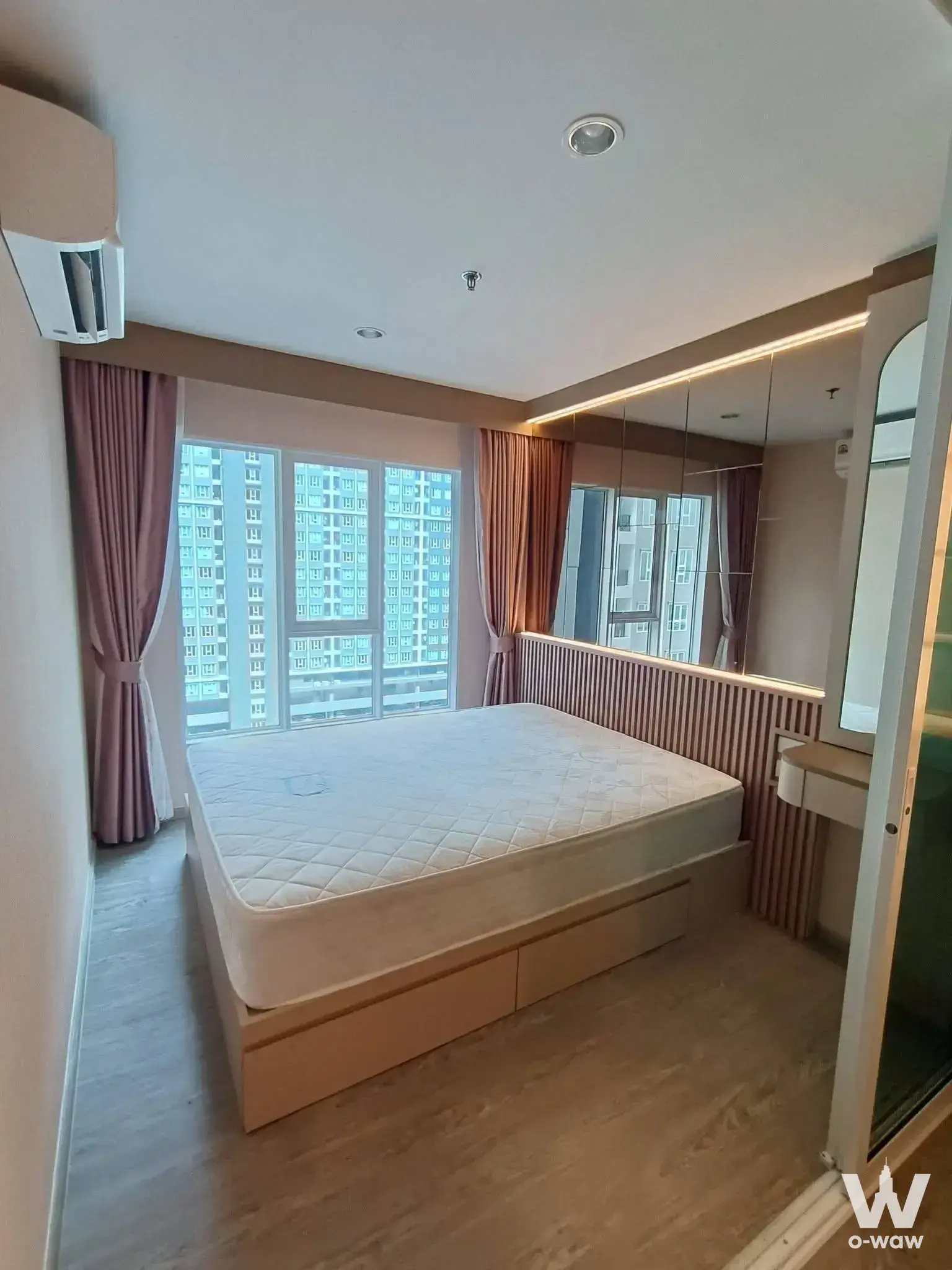 Condo with 1 bedroom for rent at Regent Home Bangna (รีเจ้นท์โฮม บางนา) — photo 1 of 4
