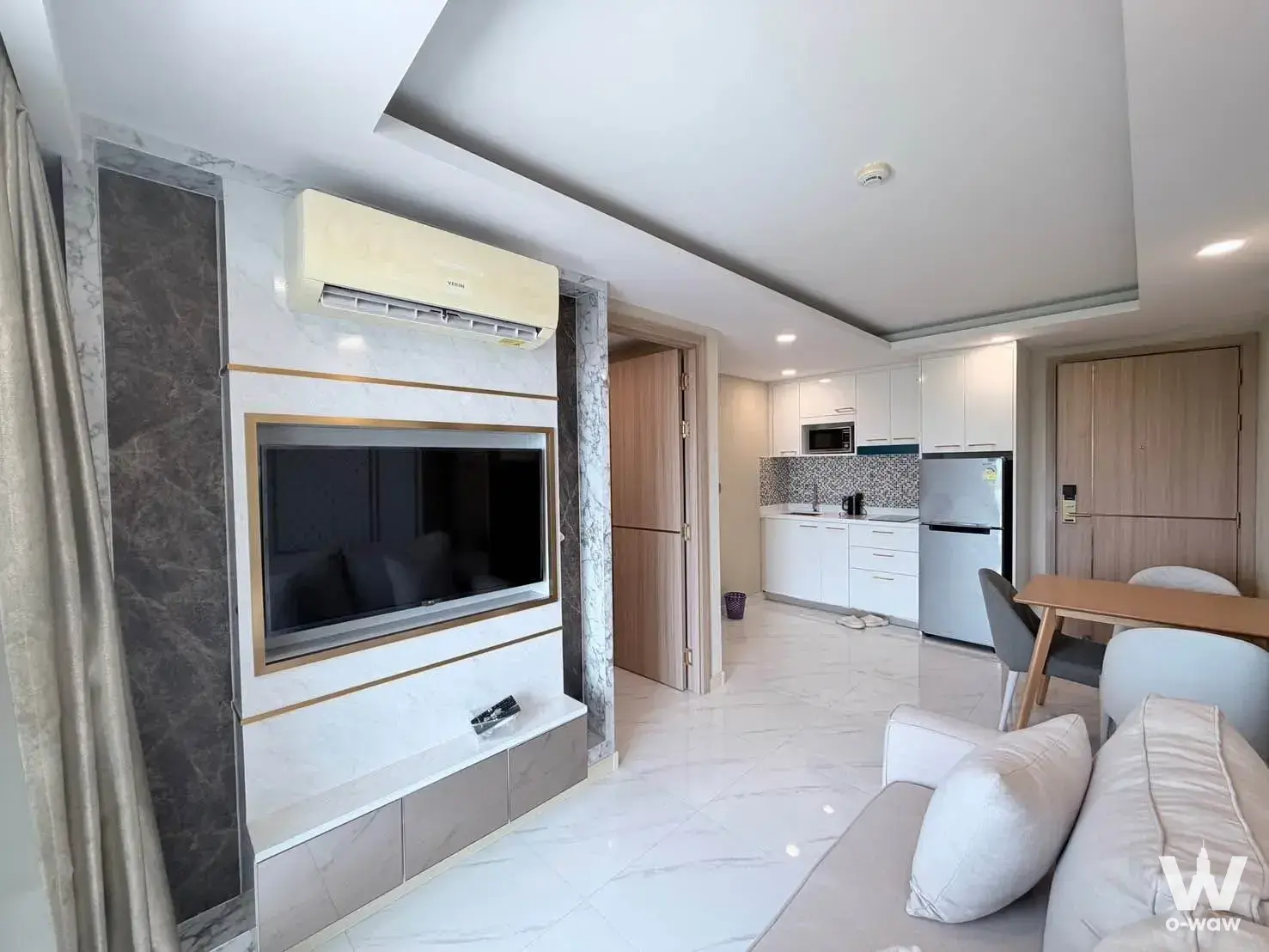 Condo with 1 bedroom for rent at Dusit Grand Park — photo 3 of 5
