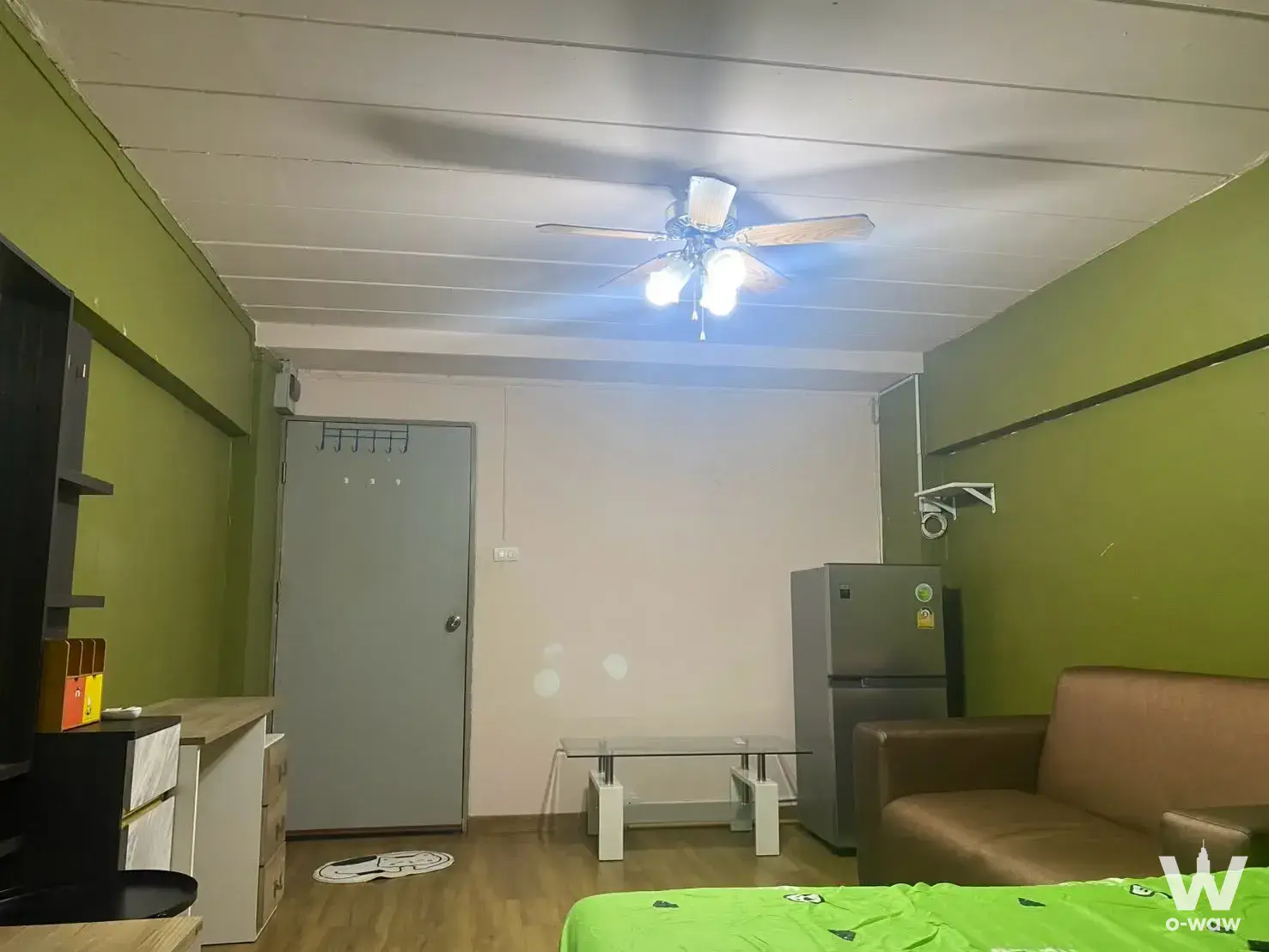 Condo for rent at Regent Home 18 — photo 3 of 5