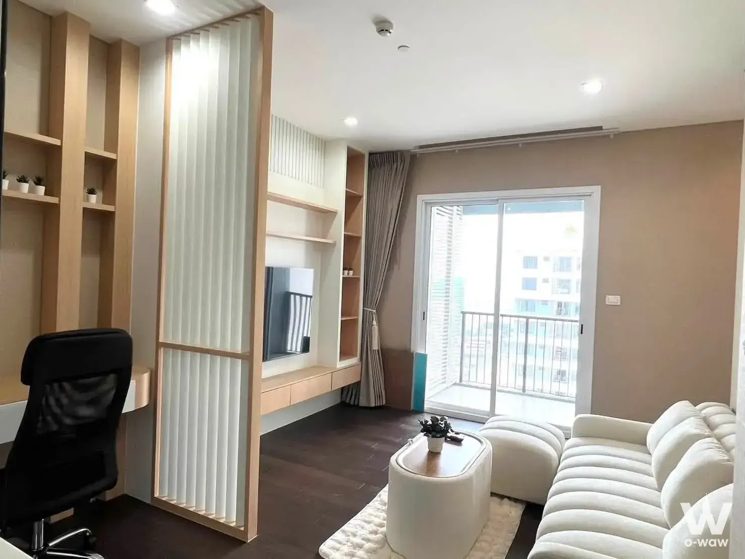 Condo with 2 bedrooms for rent at The Saint Residences — photo 1 of 5