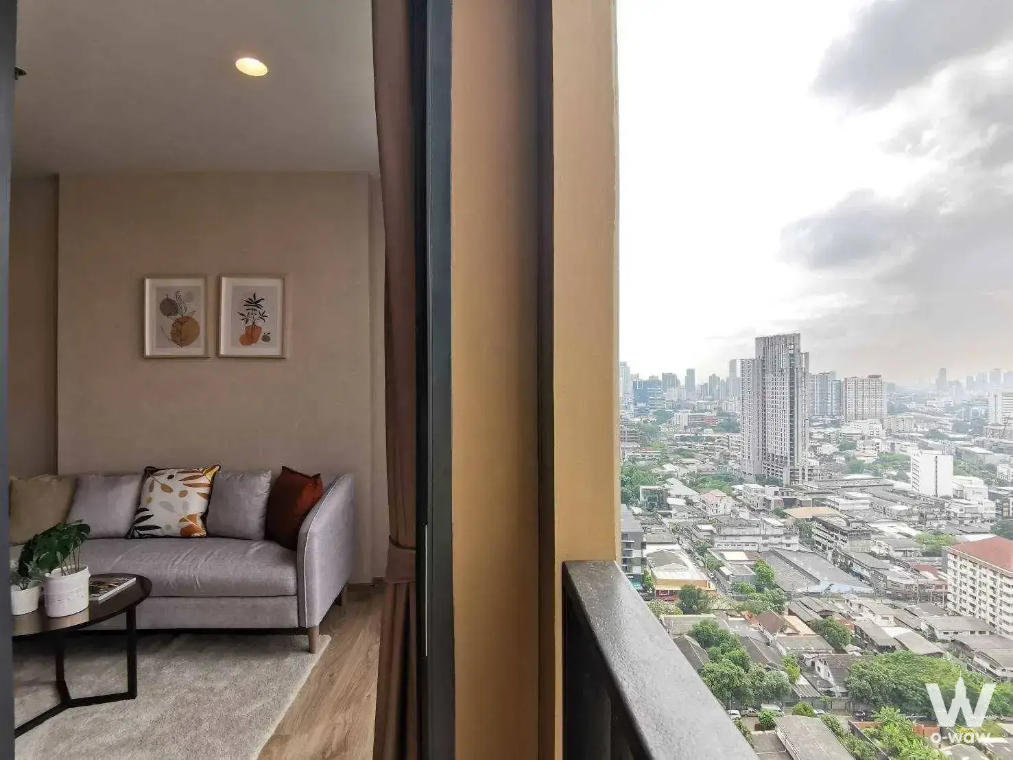Condo with 1 bedroom for rent at Oka Haus — photo 4 of 5