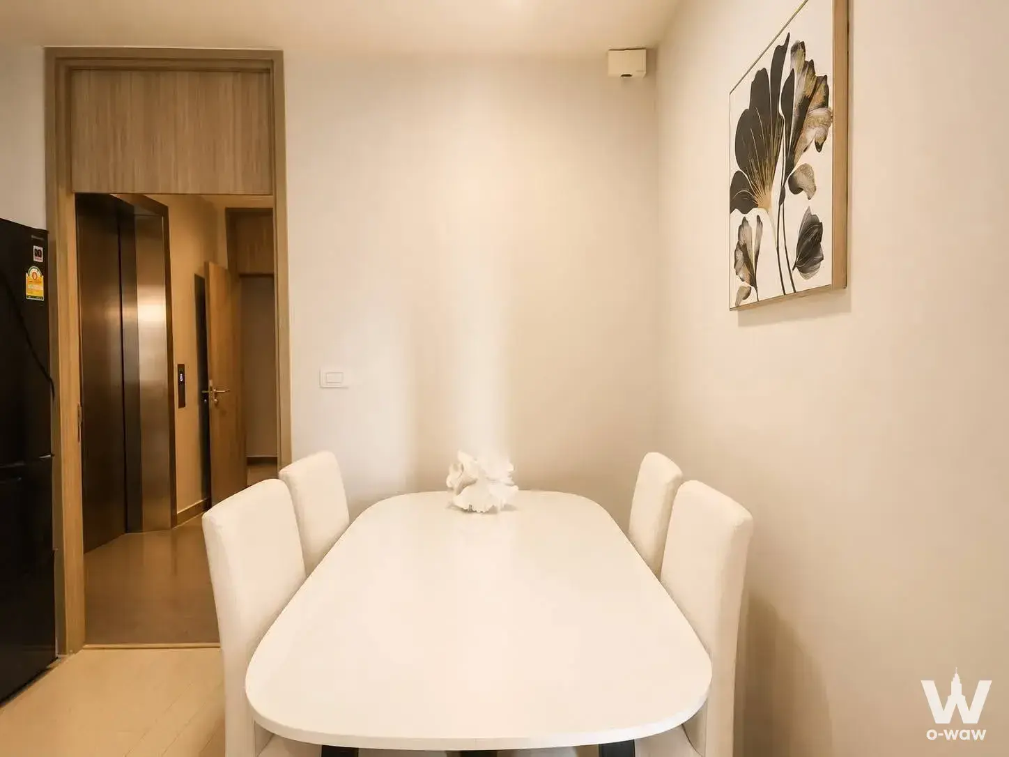 Condo with 2 bedrooms for rent at Noble Ploenchit — photo 4 of 5