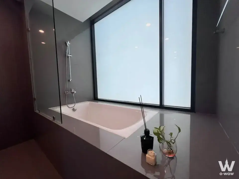 Condo with 2 bedrooms for rent at Silom Condominium — photo 3 of 5