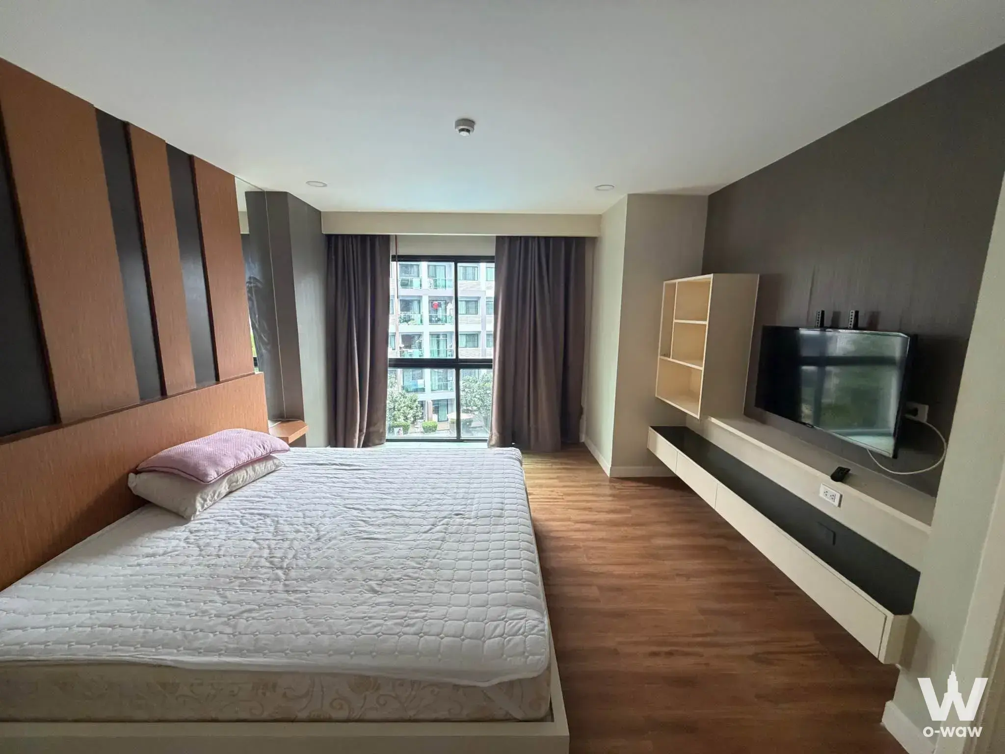 Condo with 1 bedroom for rent at Dusit Grand Park — photo 2 of 5