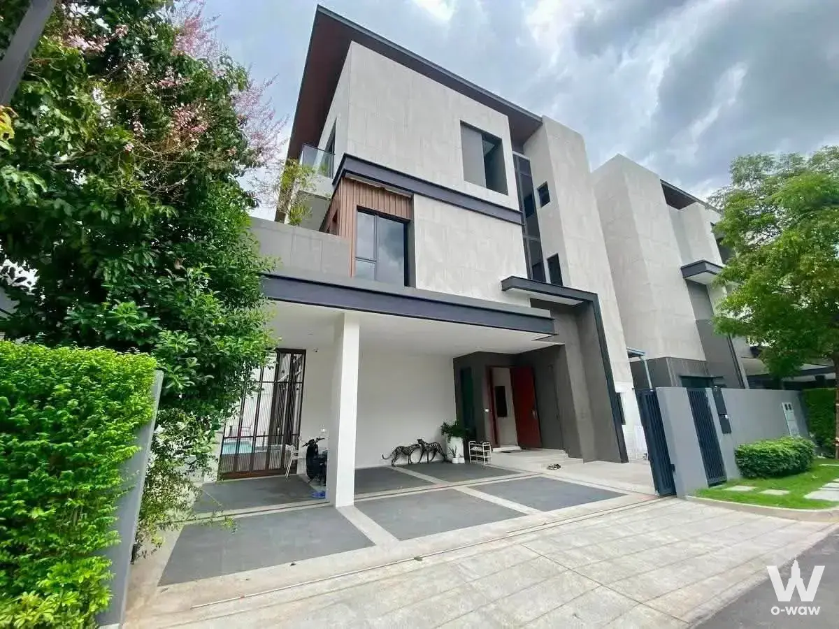 36,28 Soi Pho Kaew 3, Khlong Chan Subdistrict, Bang Kapi District, Bangkok 10240