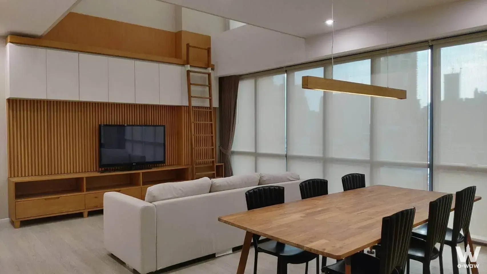 Condo with 2 bedrooms for rent at The Room Sukhumvit 21 — photo 2 of 5
