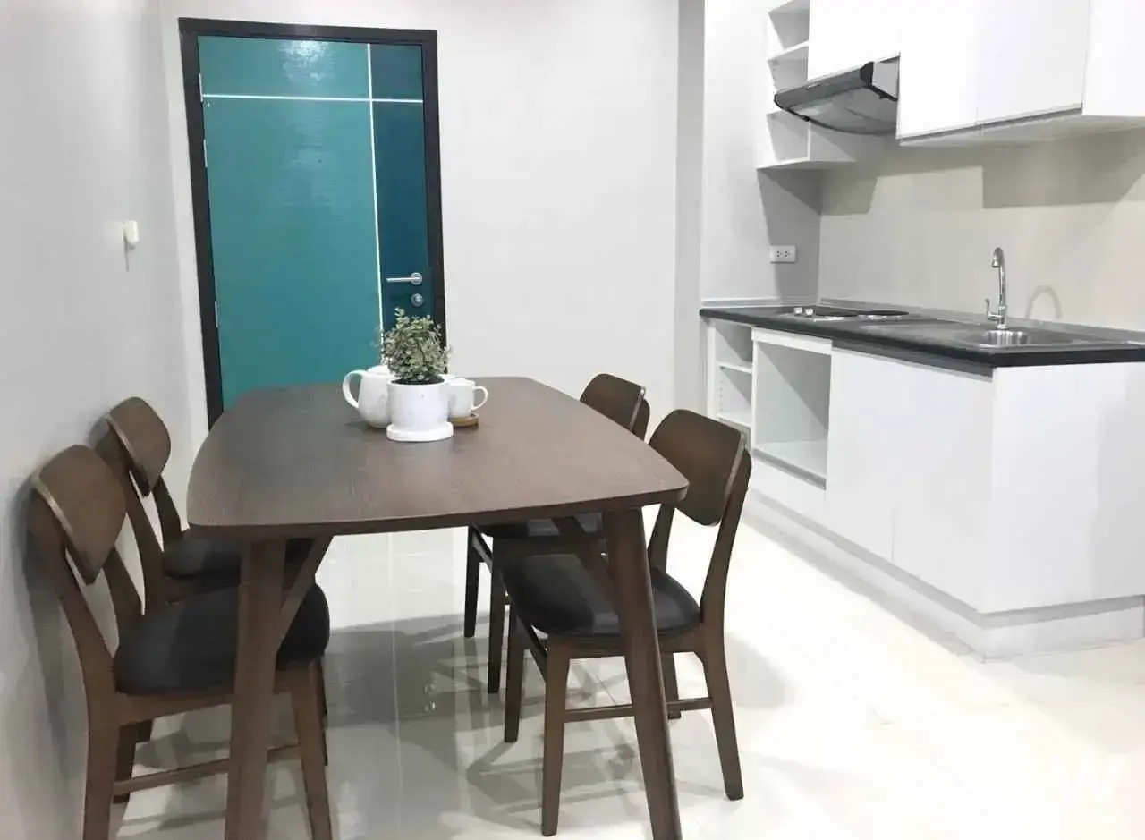 Condo with 2 bedrooms for rent at Astro Condominium — photo 3 of 5