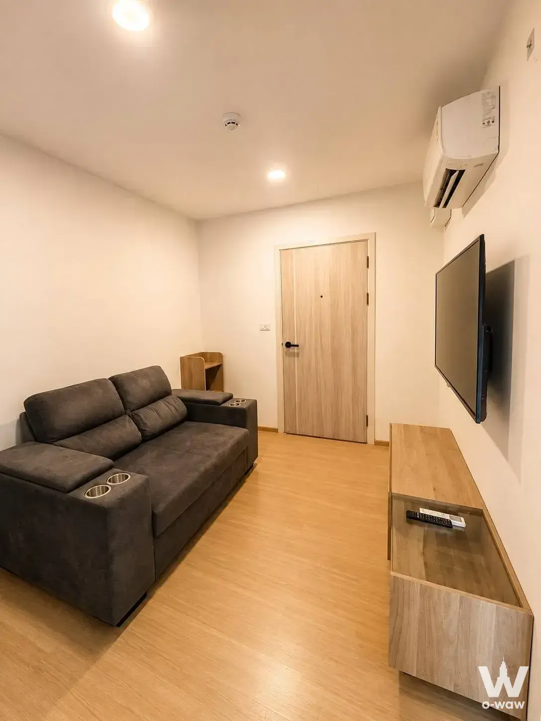 Condo with 1 bedroom for sale at Chewathai Hallmark Ladprao - Chokchai 4 Phase 2 — photo 4 of 5