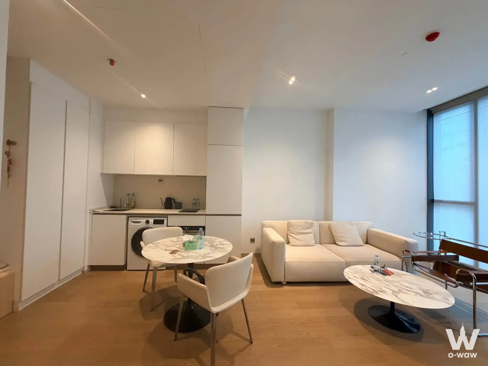 Condo with 1 bedroom for rent at The Strand Thonglor — photo 2 of 5