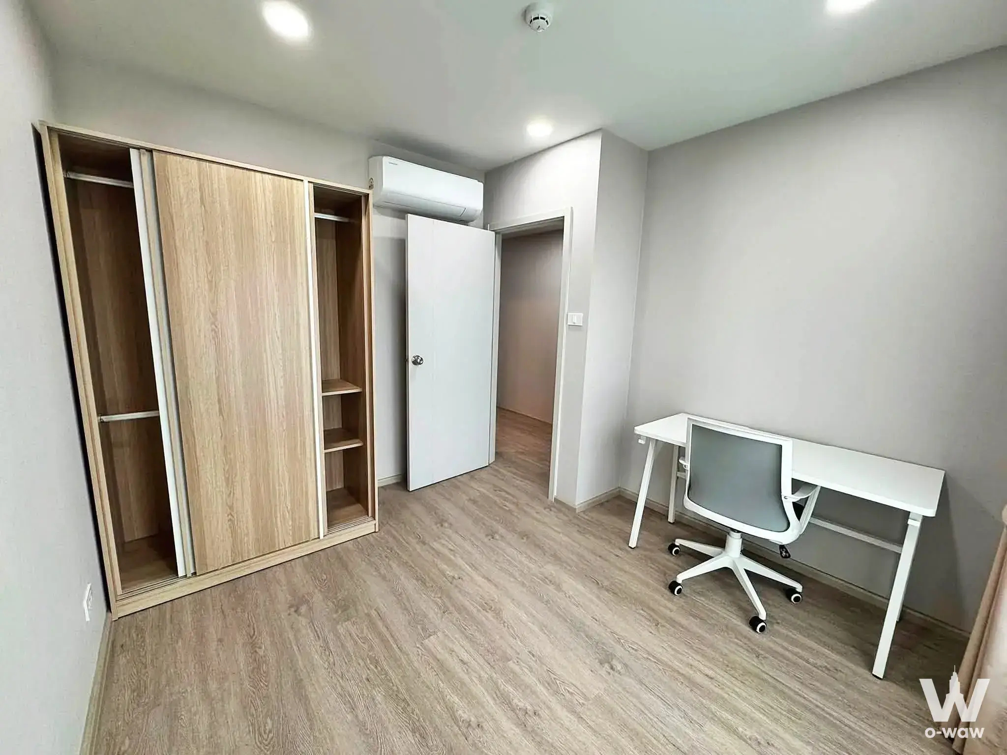 Condo with 2 bedrooms for rent at Supalai Sense Srinakarin — photo 3 of 5