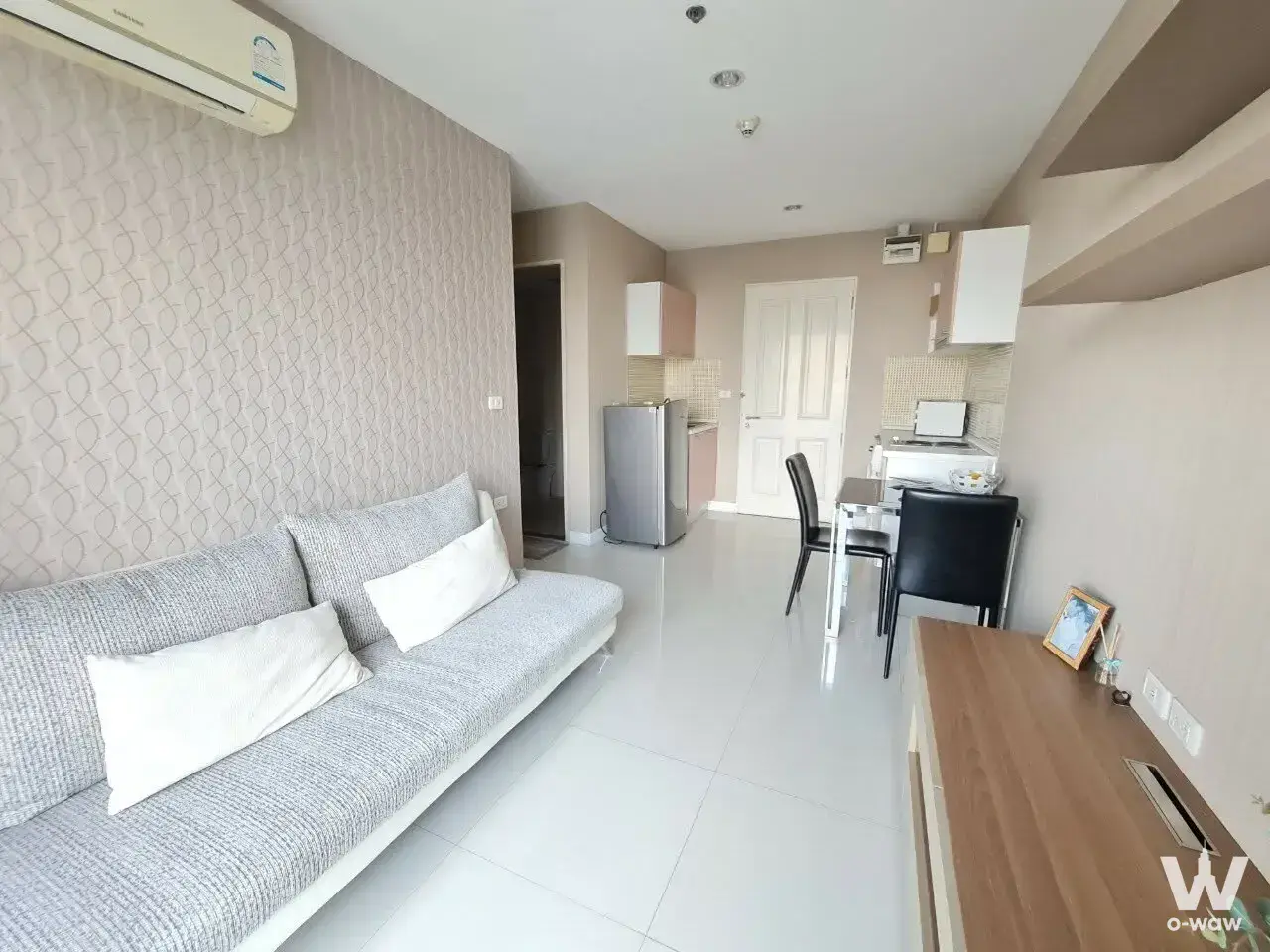 Makkasan - Ratchada area, connected to MRT Phra Ram 9 and Airport Rail Link Makkasan. Nearby landmarks include Central Phra Ram 9, Fortune Town, Singha Complex, Rama 9 Hospital, and Bumrungrad International Hospital.