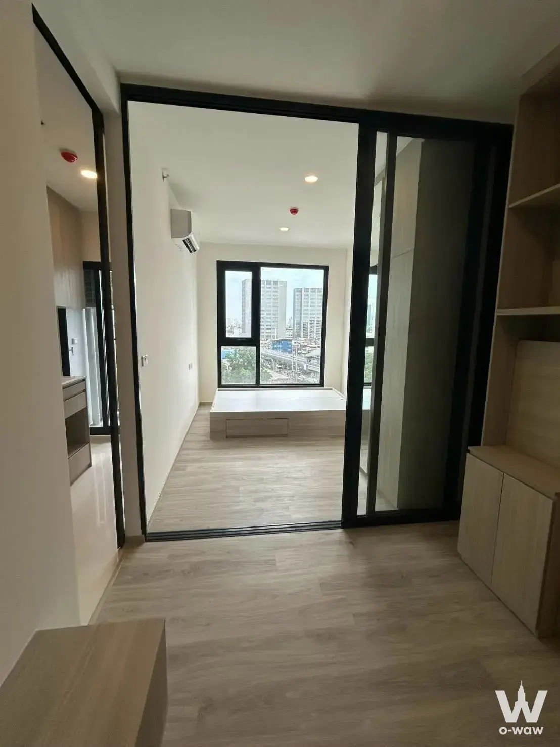 Condo with 1 bedroom for sale at Origin Place Phetkasem — photo 1 of 5