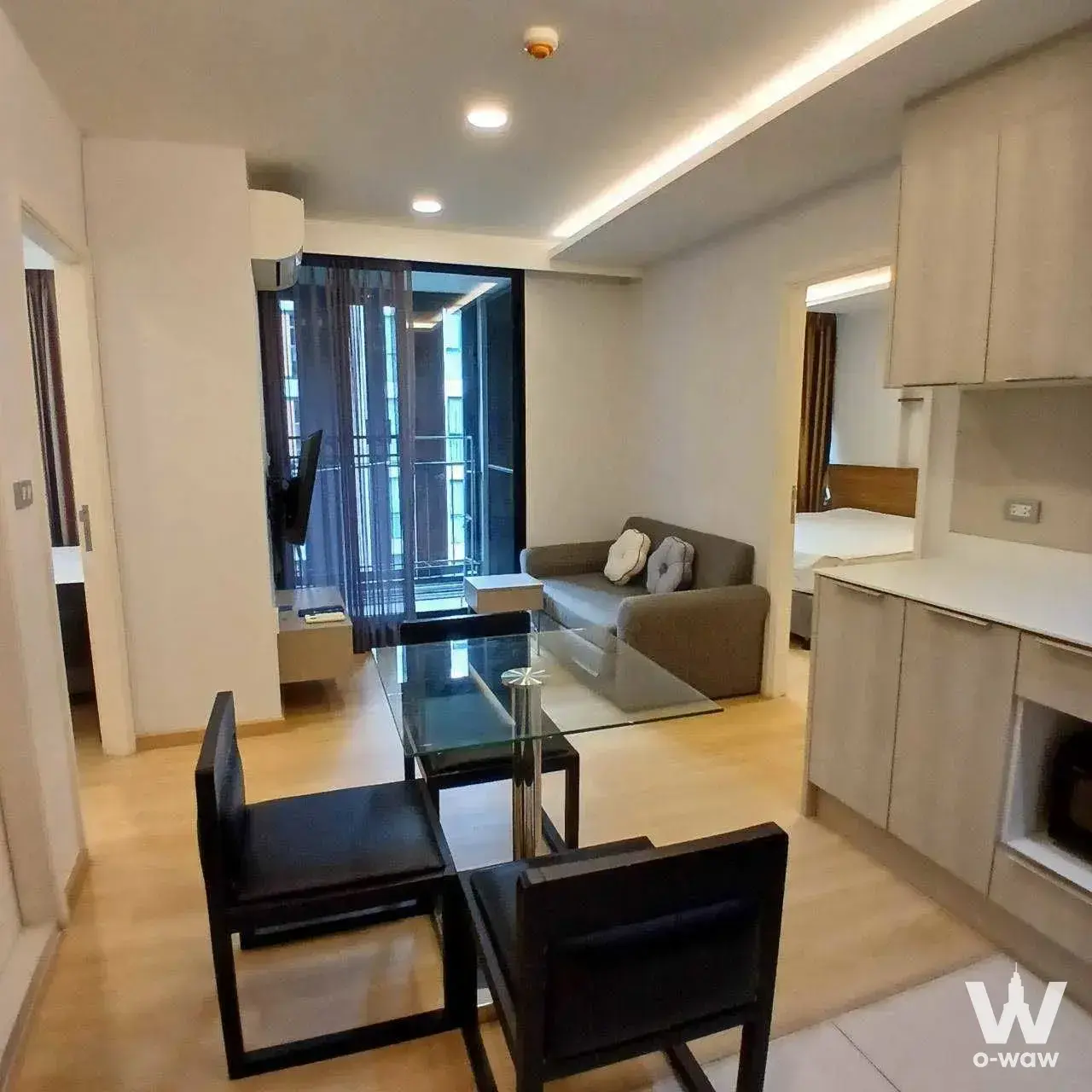 Condo with 2 bedrooms for rent at VTARA SUKHUMVIT 36 CONDOMINIUM — photo 4 of 5