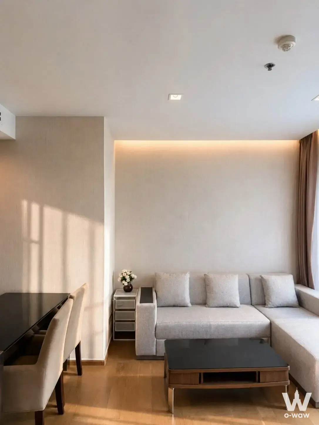 Condo with 2 bedrooms for rent at The Address Asoke — photo 3 of 5