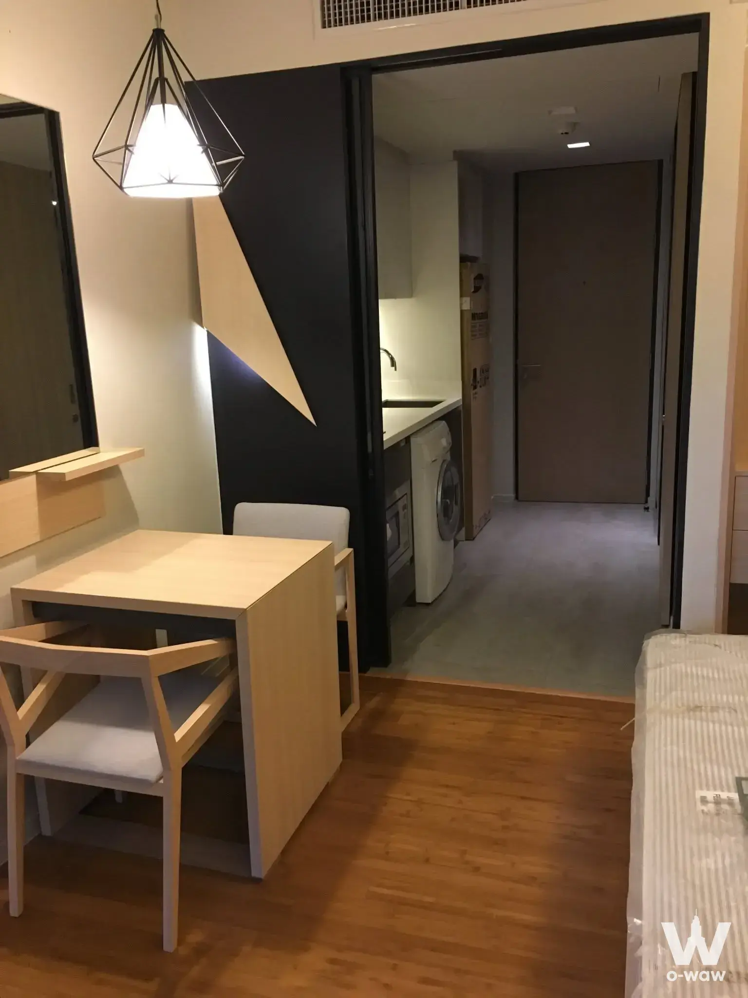Condo with 1 bedroom for rent at Circle Condominium — photo 4 of 5