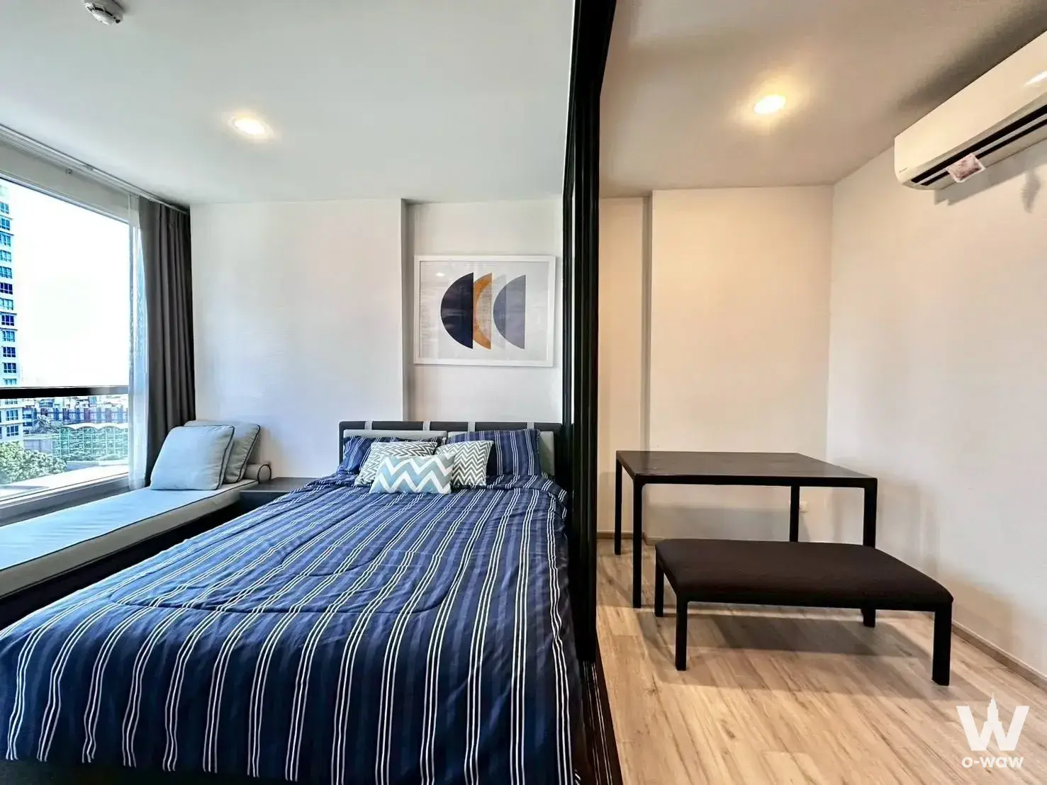 Condo with 1 bedroom for rent at XT HUAIKHWANG — photo 2 of 5