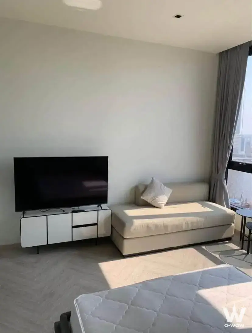 Condo with 1 bedroom for rent at Chapter Charoennakhon–Riverside — photo 1 of 5