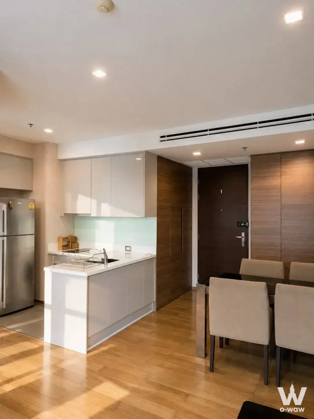 Condo with 2 bedrooms for rent at The Address Asoke — photo 2 of 5