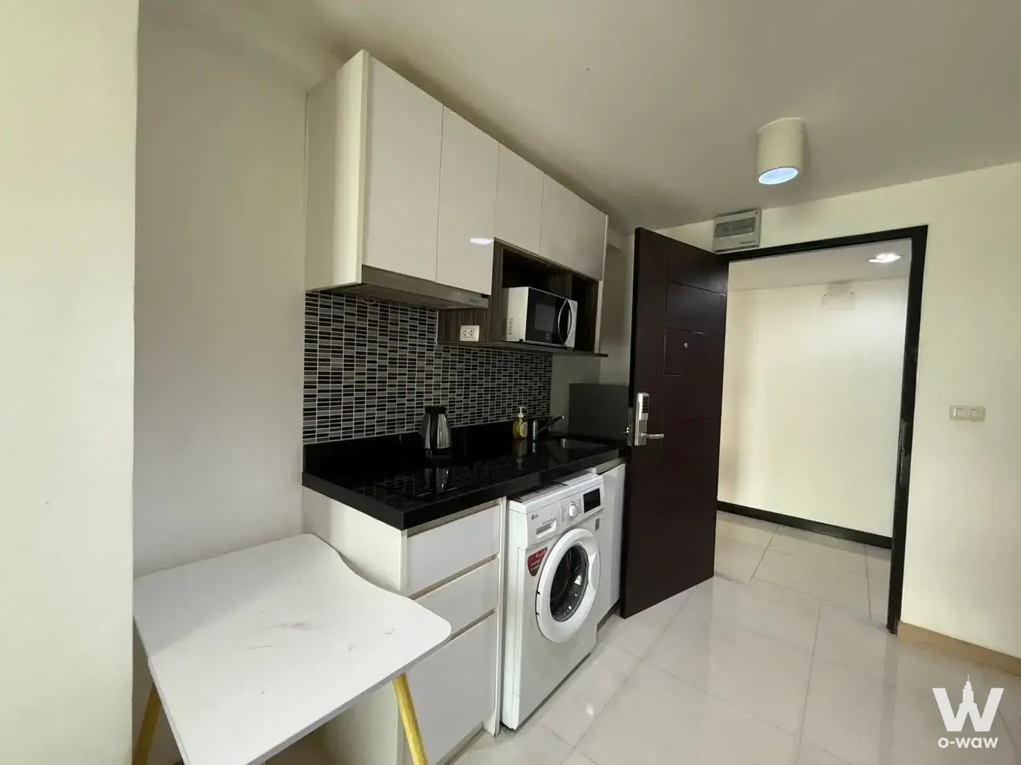 Condo with 1 bedroom for rent at Sukhumvit 64, near BTS Punnawithi — photo 2 of 4