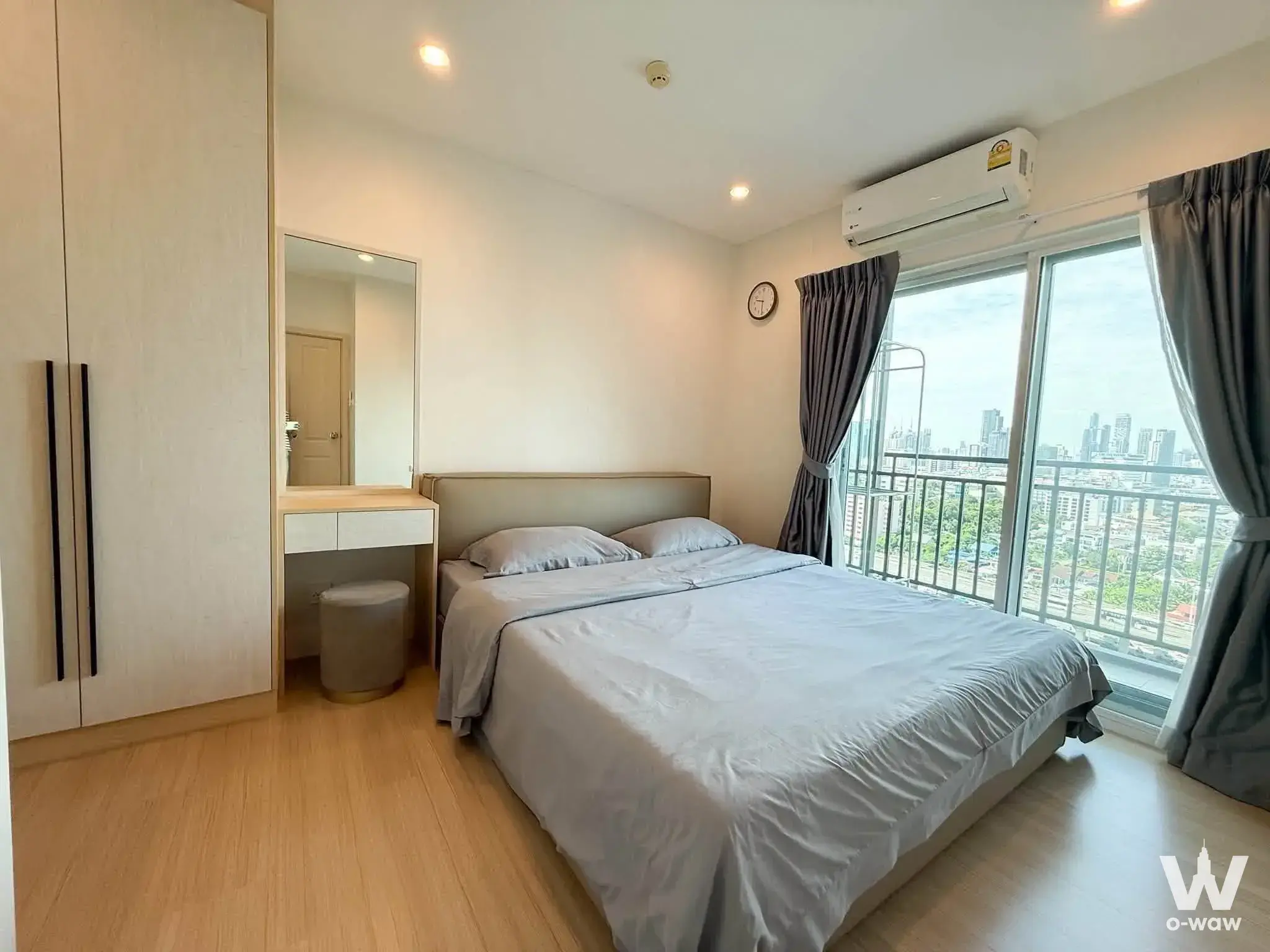 Condo with 2 bedrooms for rent at Supalai Veranda Rama 9 — photo 2 of 5