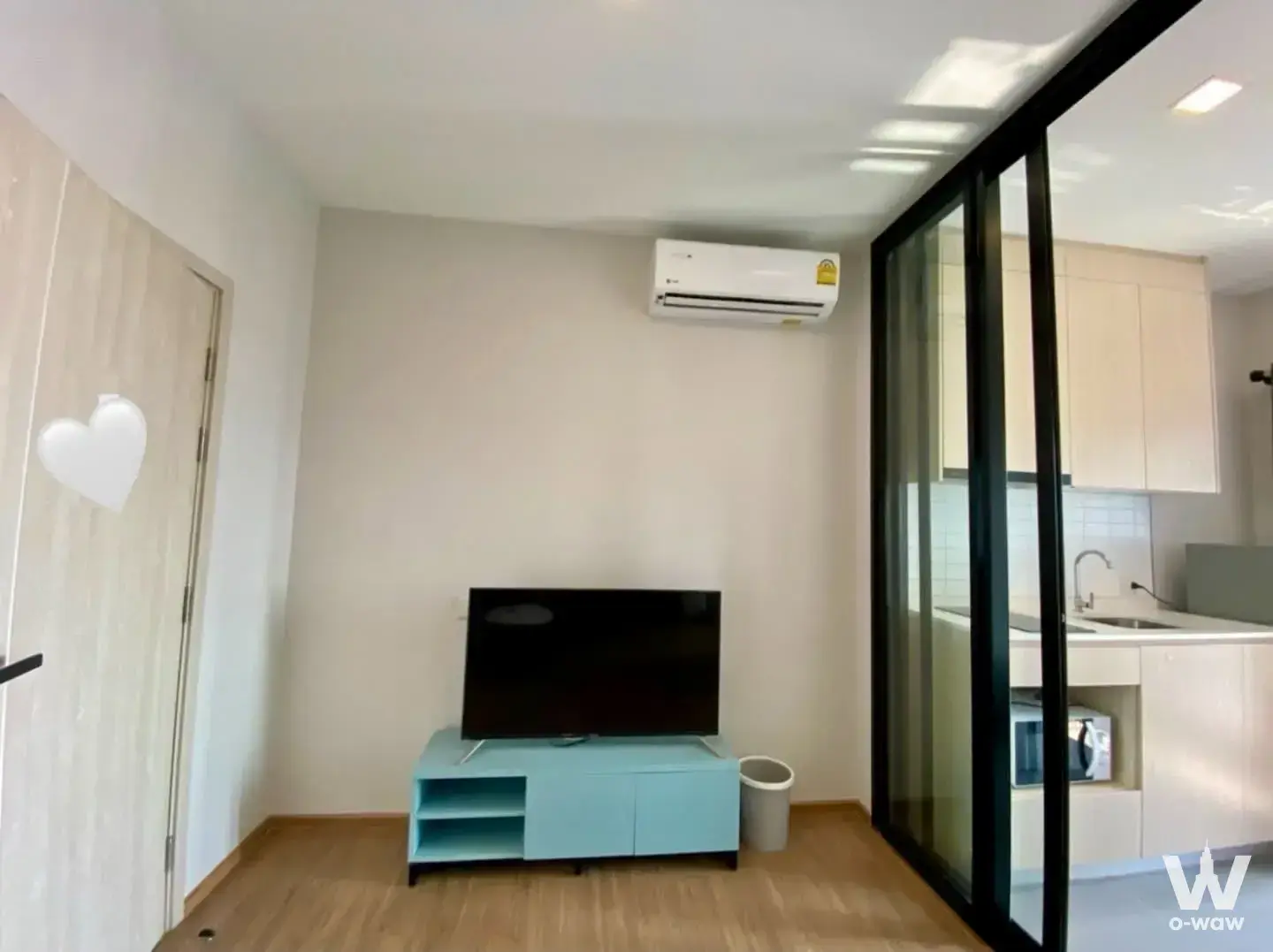 Condo with 1 bedroom for rent at Metris Rama 9-Ramkumhang — photo 1 of 5